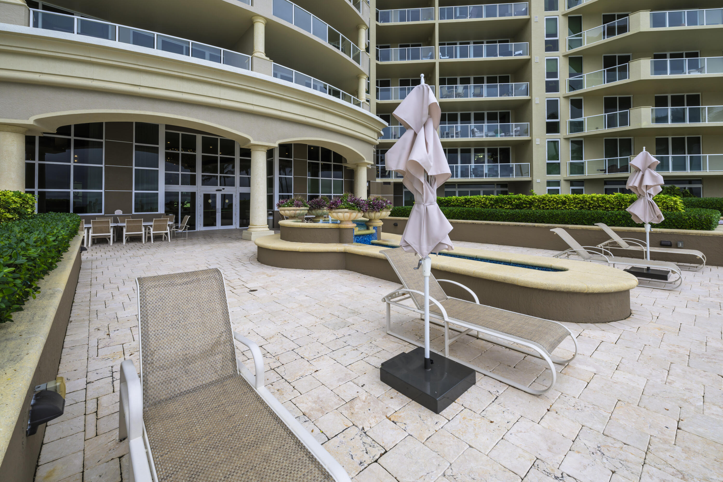 OCEAN GRANDE BEACH & MARINA - Residential