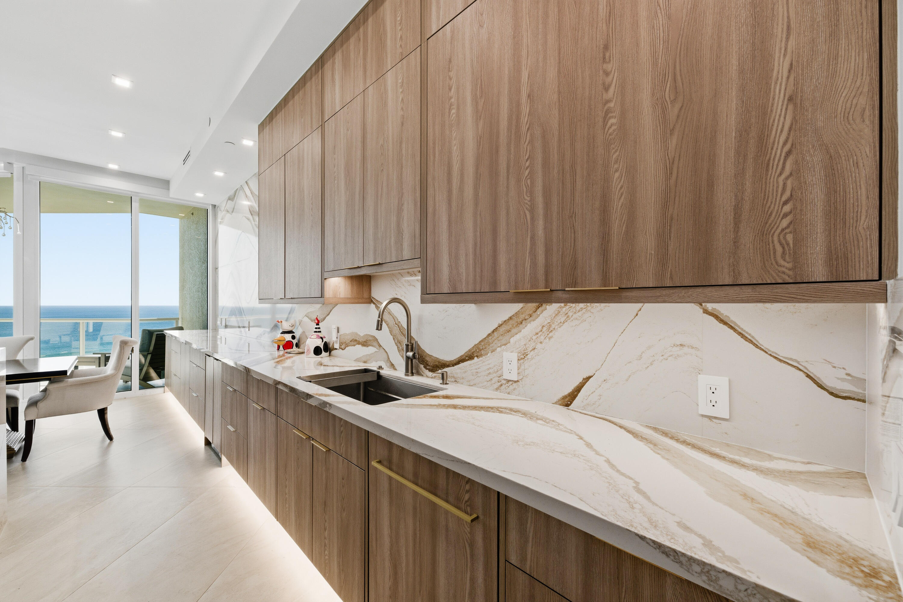 OCEAN GRANDE BEACH & MARINA - Residential