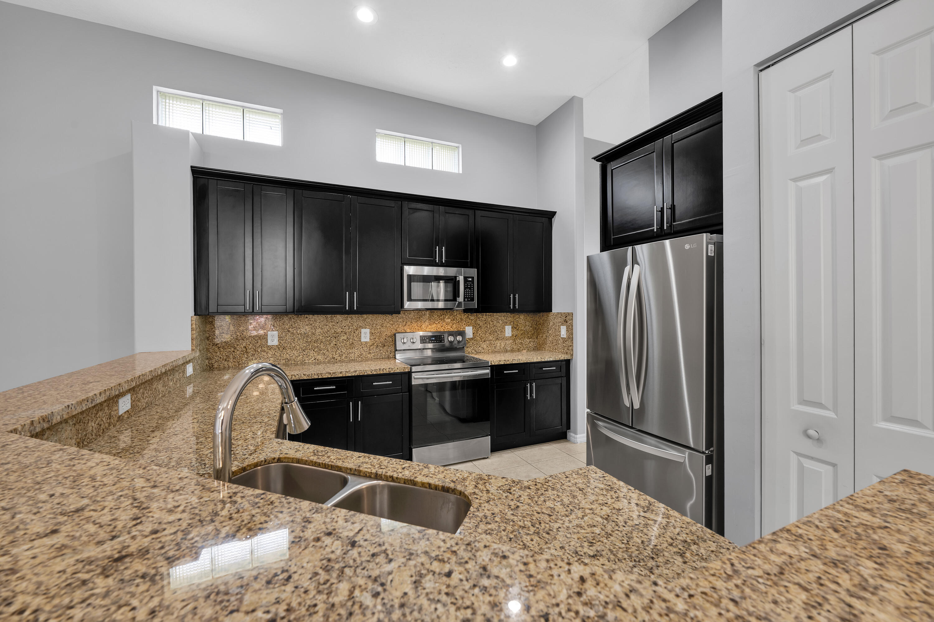 OSPREY ISLES PUD - Residential Lease