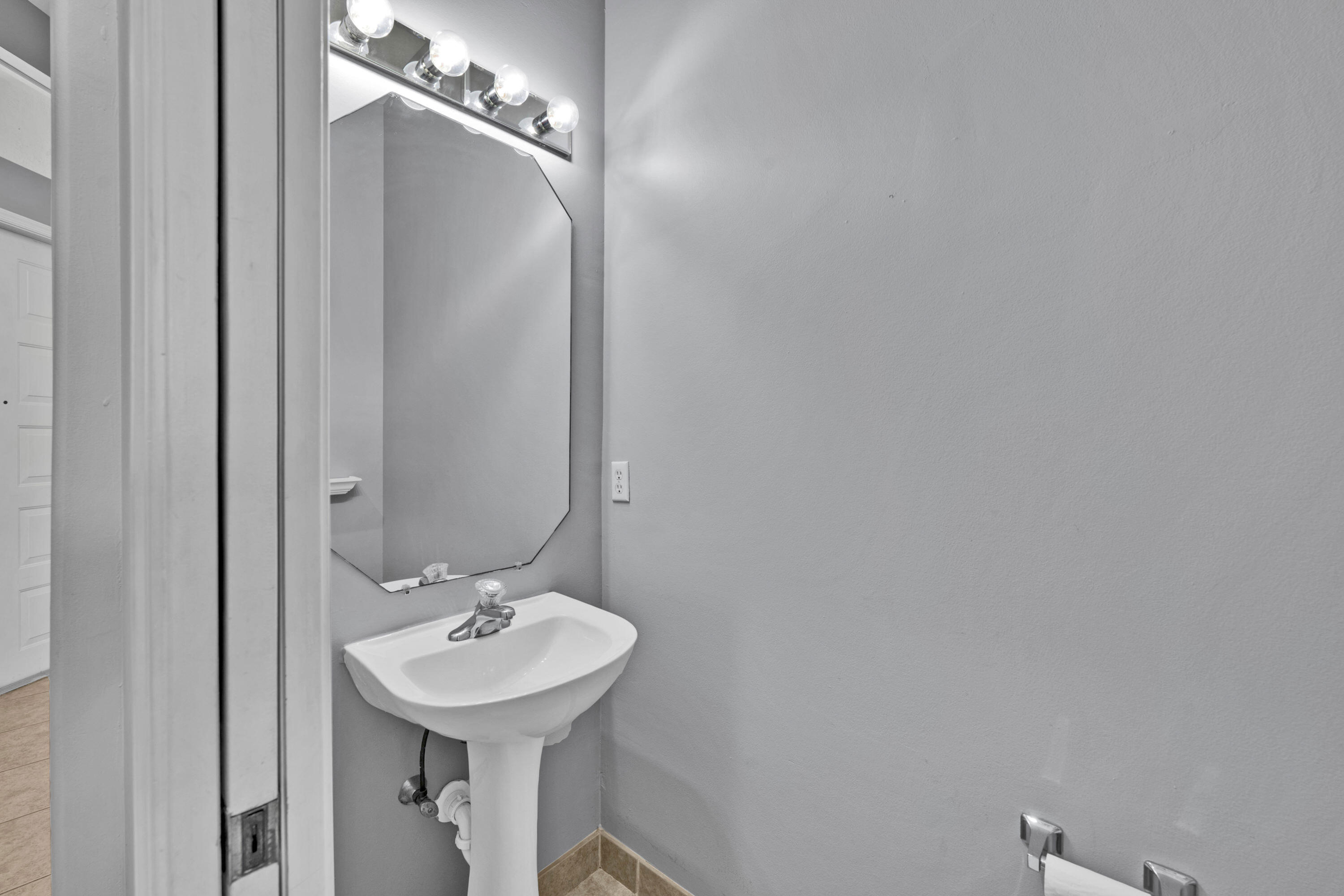 OSPREY ISLES PUD - Residential Lease