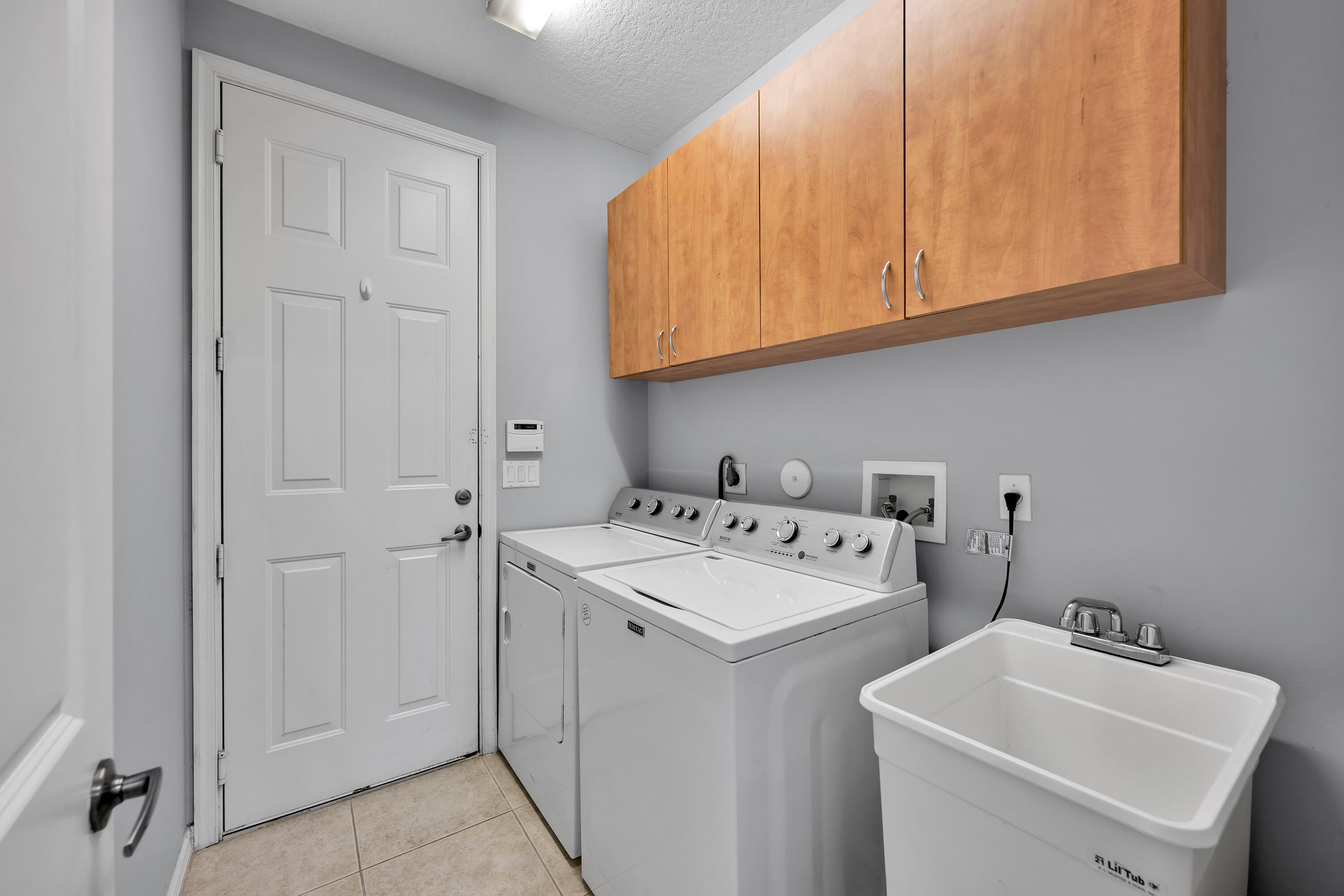 OSPREY ISLES PUD - Residential Lease
