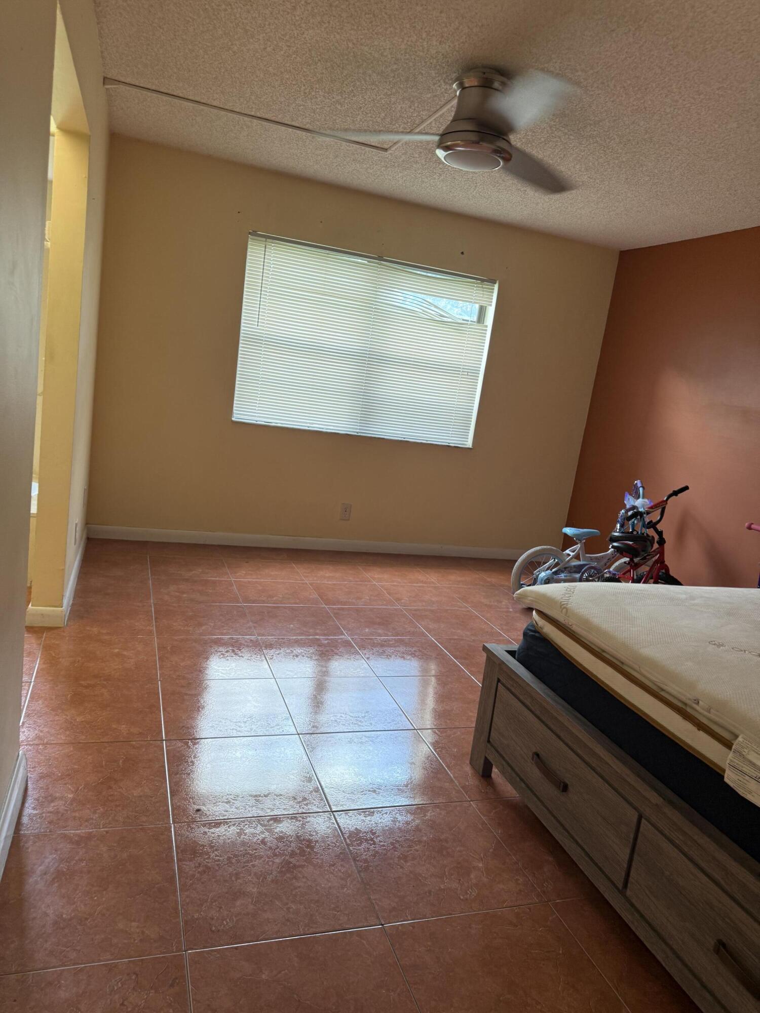 ISLE OF SANDALFOOT CONDO - Residential