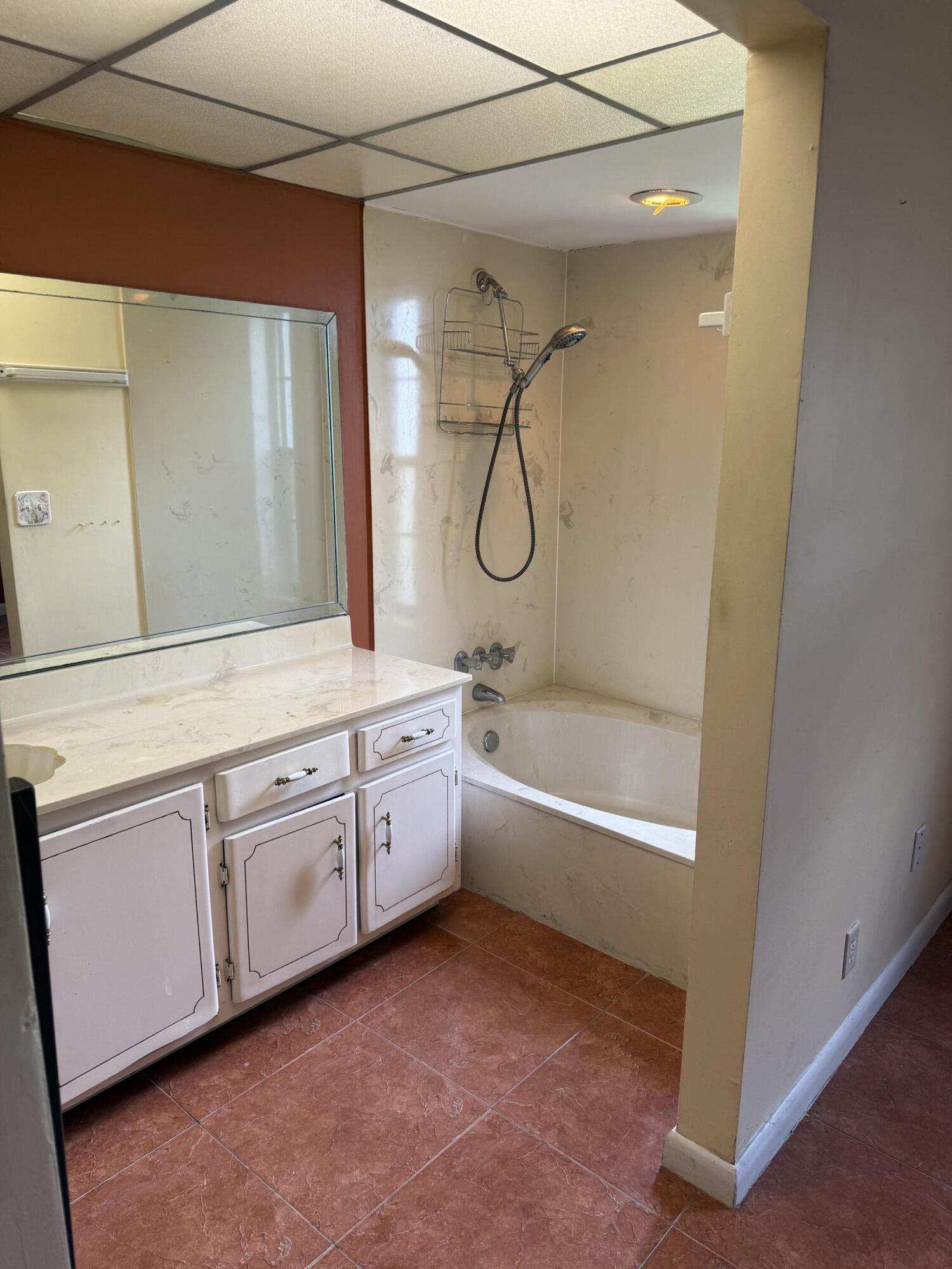 ISLE OF SANDALFOOT CONDO - Residential