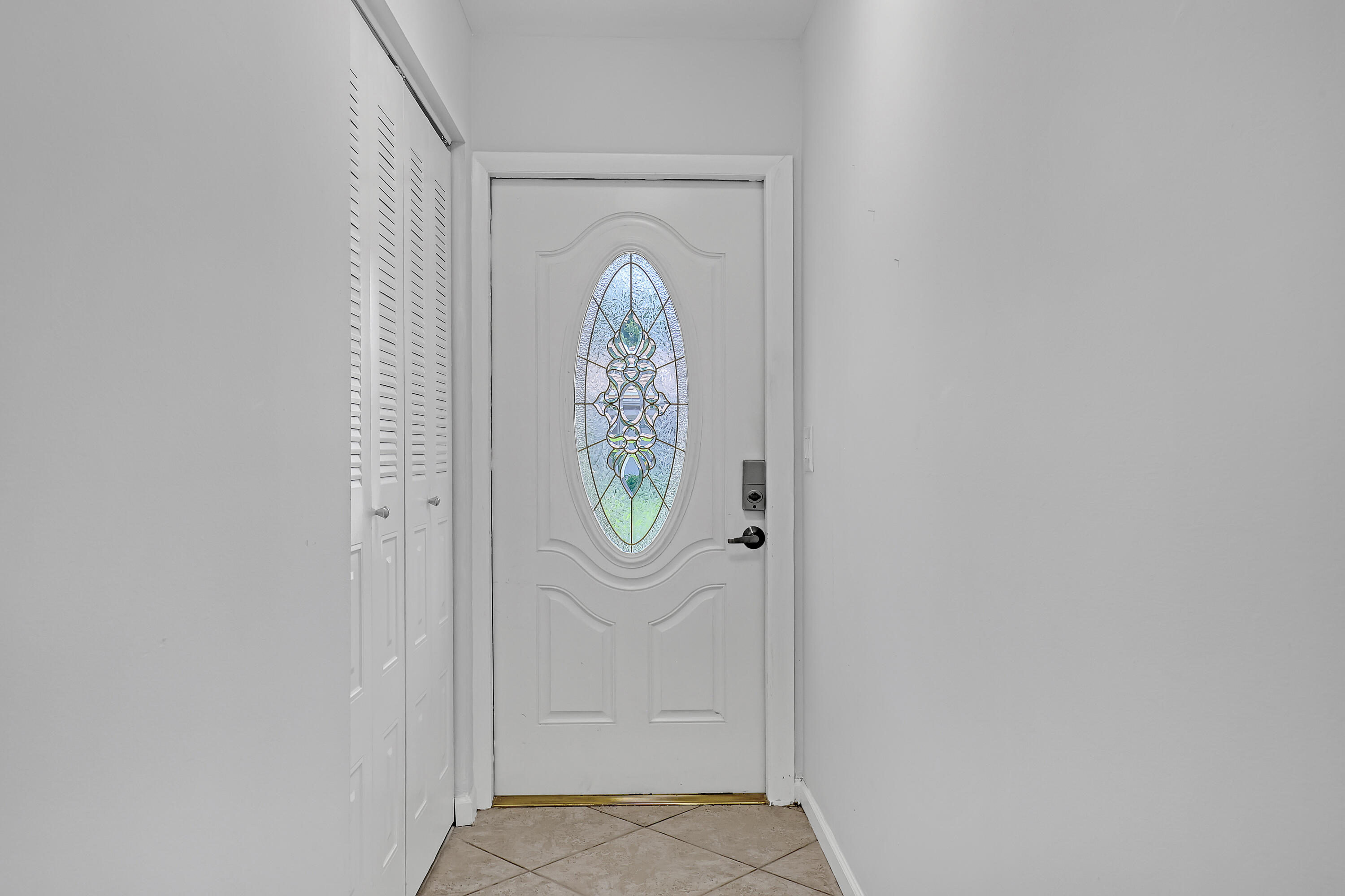 CAMELOT VILLAGE SEC 1 - Residential Lease
