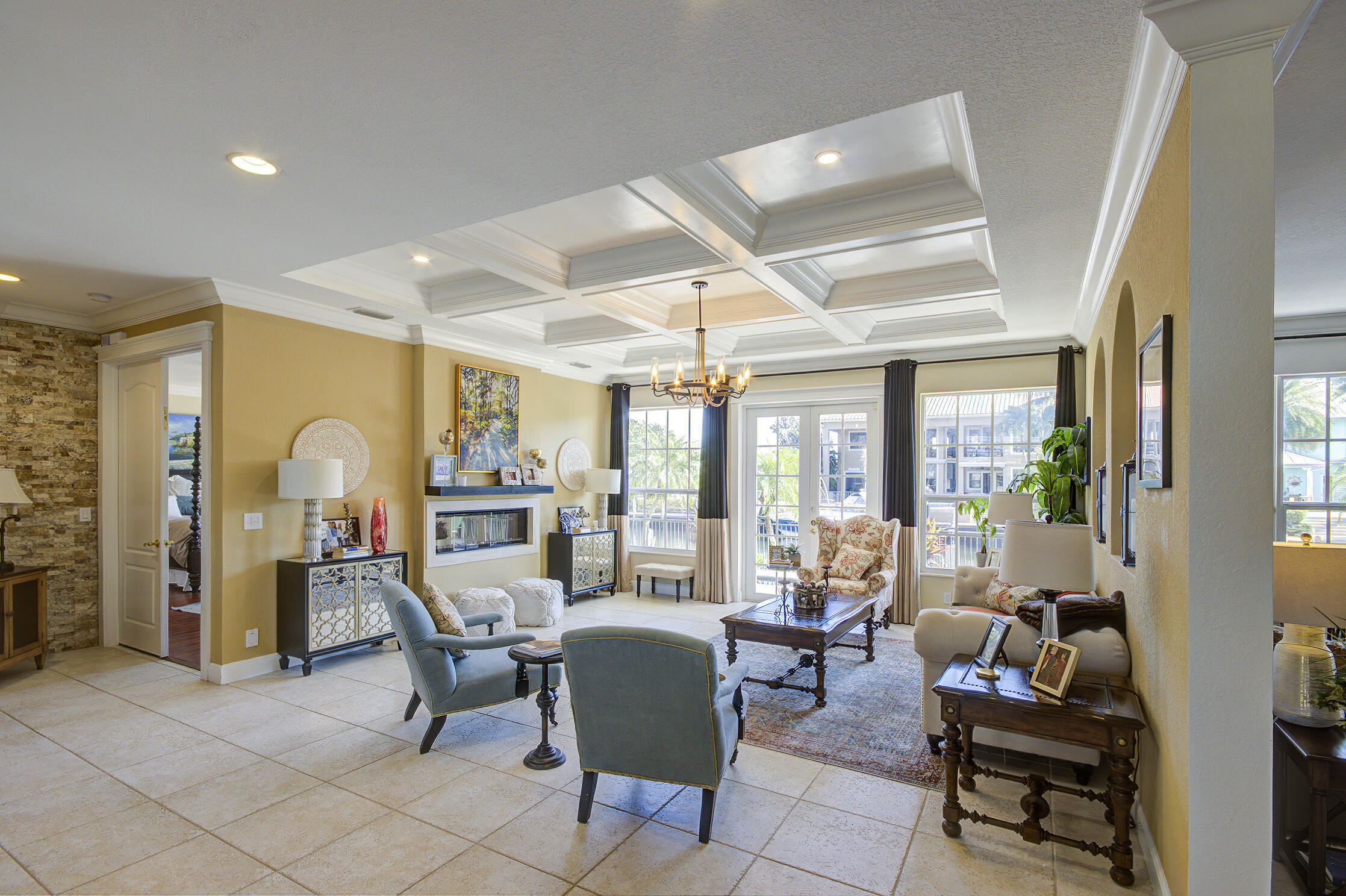 VENETIAN ISLES 2ND SEC - Residential