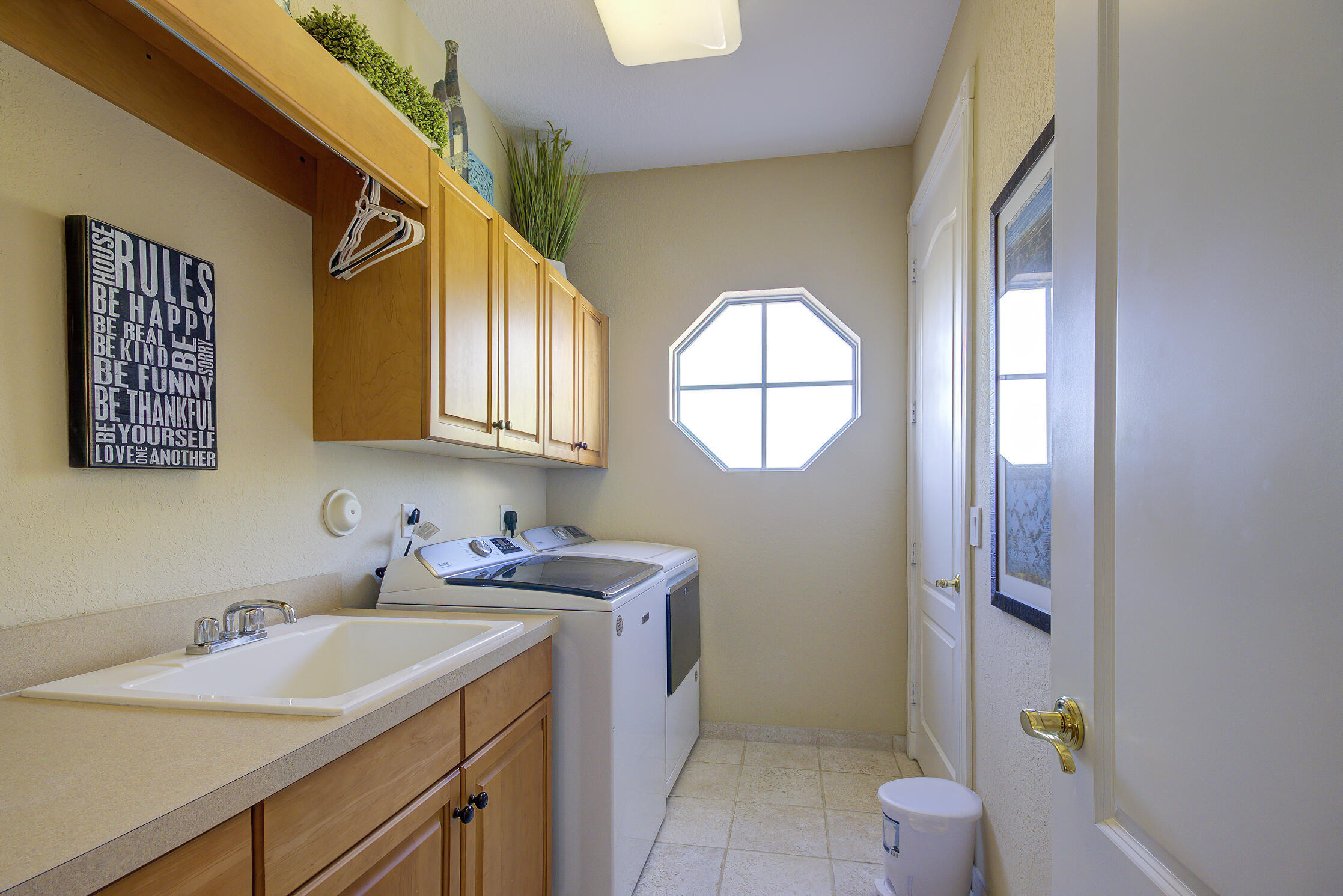 VENETIAN ISLES 2ND SEC - Residential