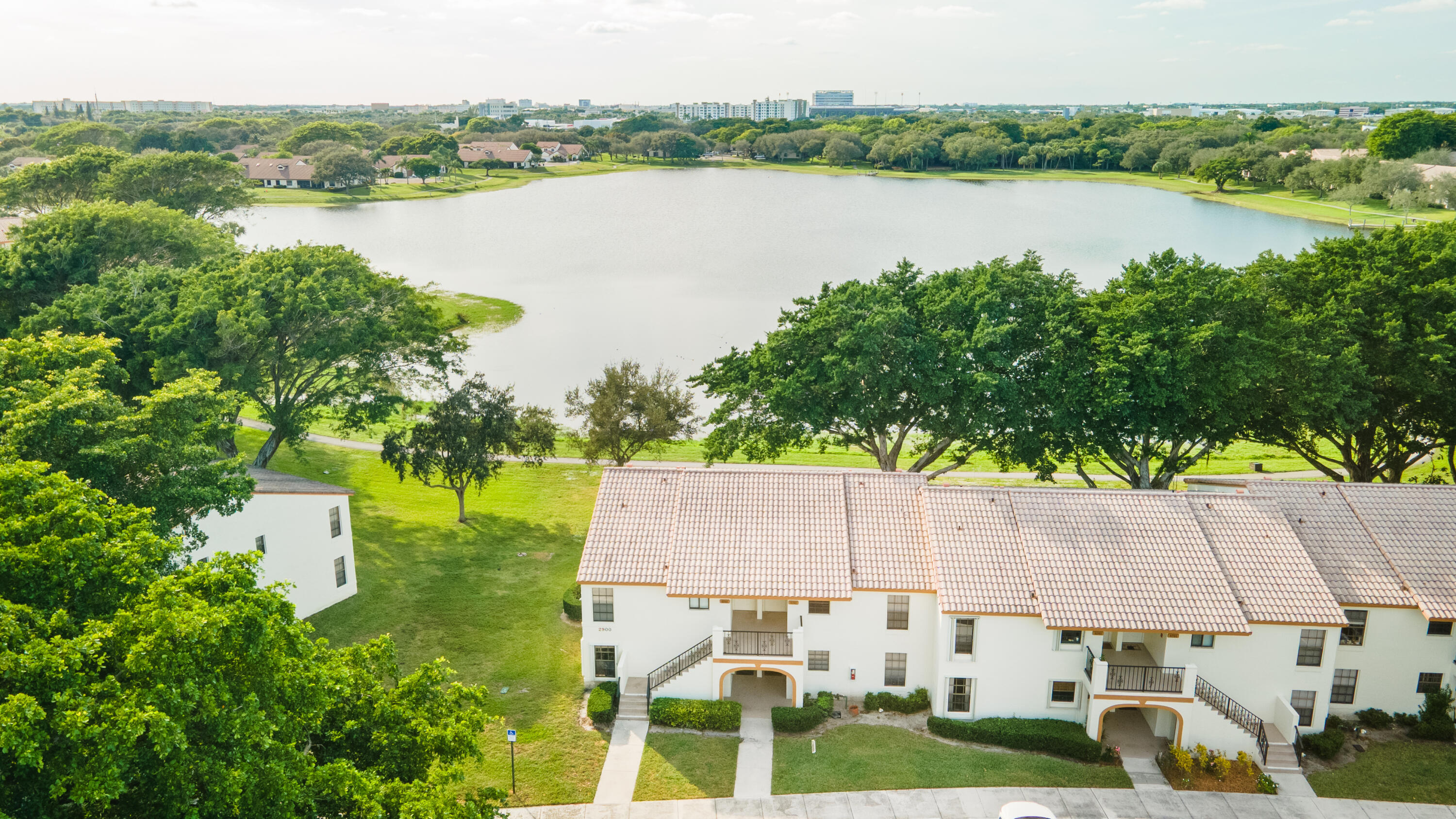 LAKE WINDWOOD CONDO - Residential Lease