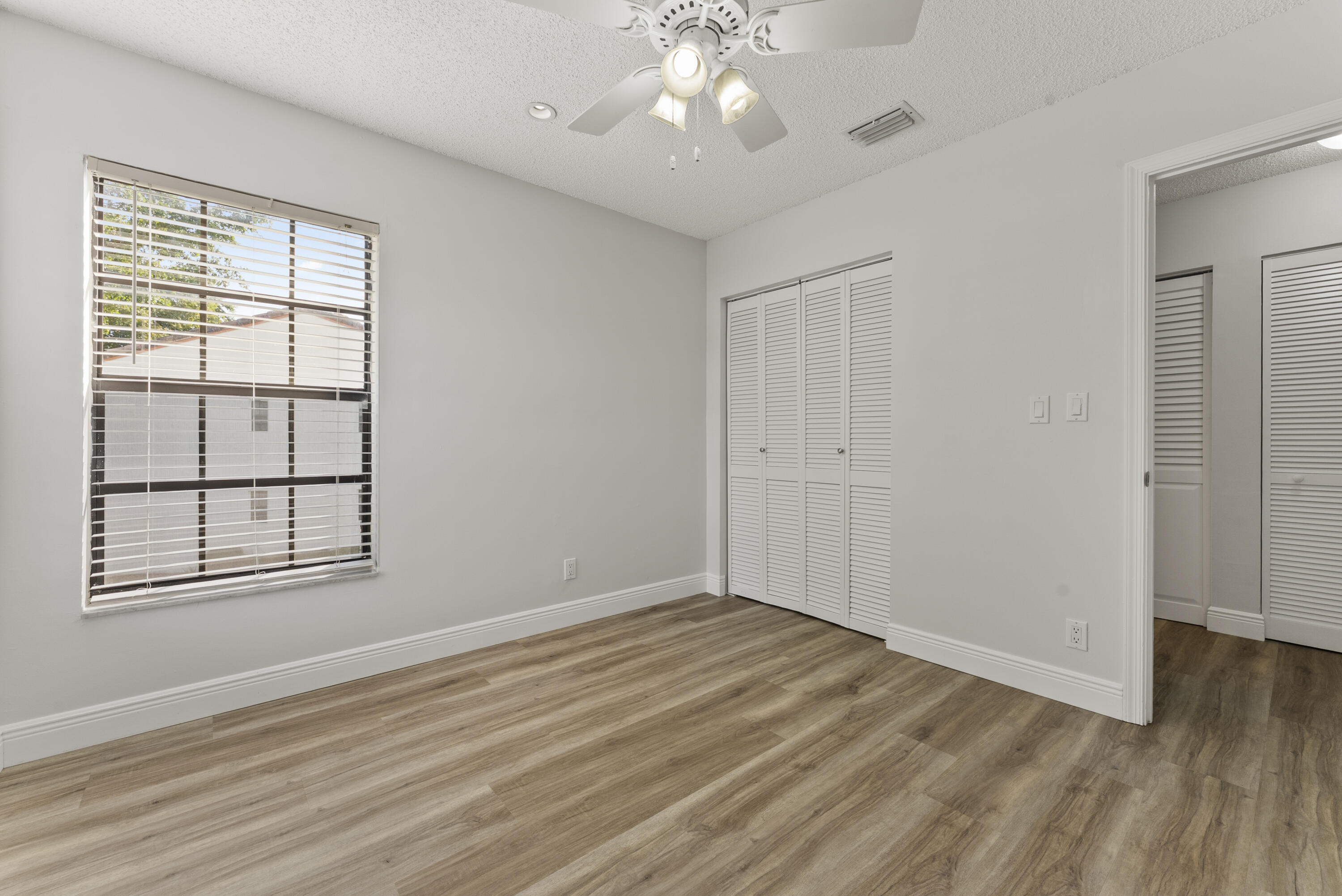 LAKE WINDWOOD CONDO - Residential Lease