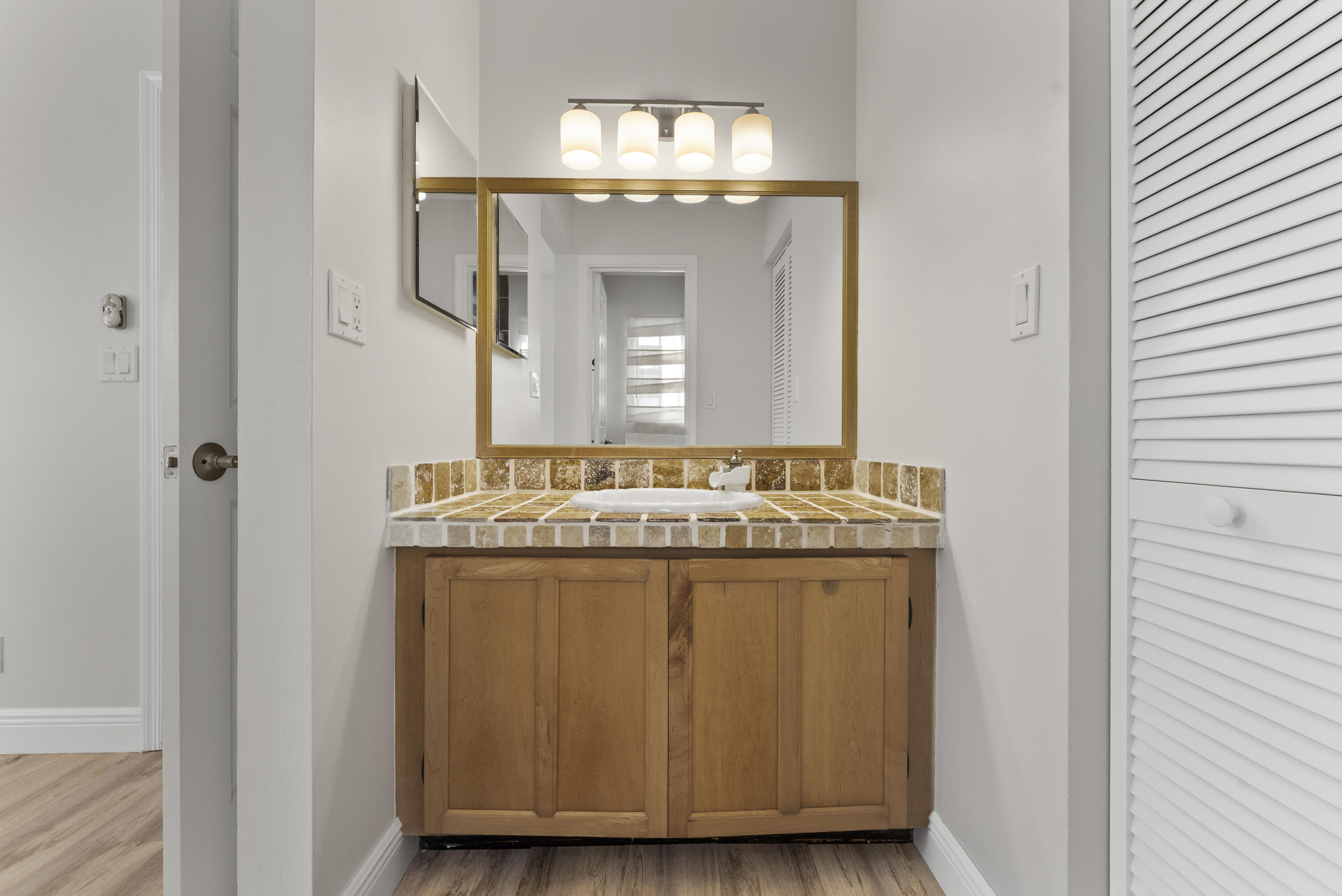 LAKE WINDWOOD CONDO - Residential Lease