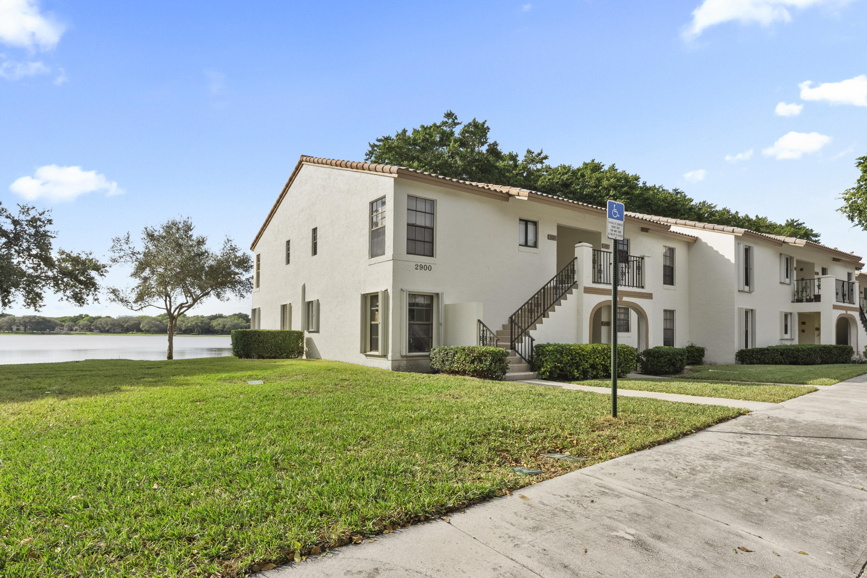 LAKE WINDWOOD CONDO - Residential Lease