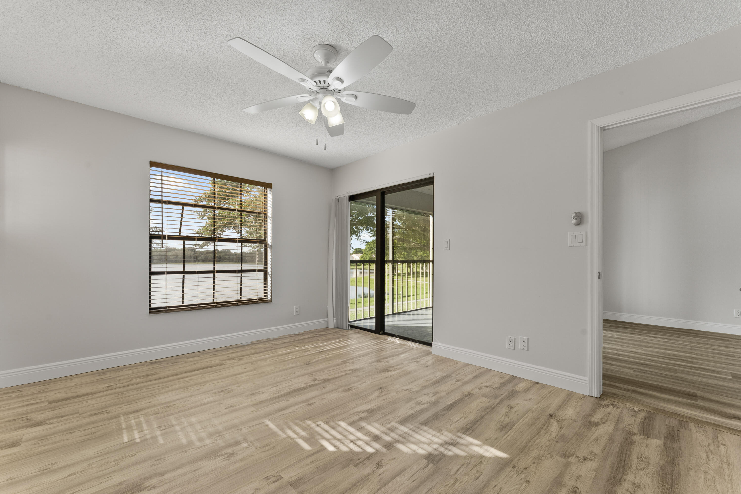LAKE WINDWOOD CONDO - Residential Lease