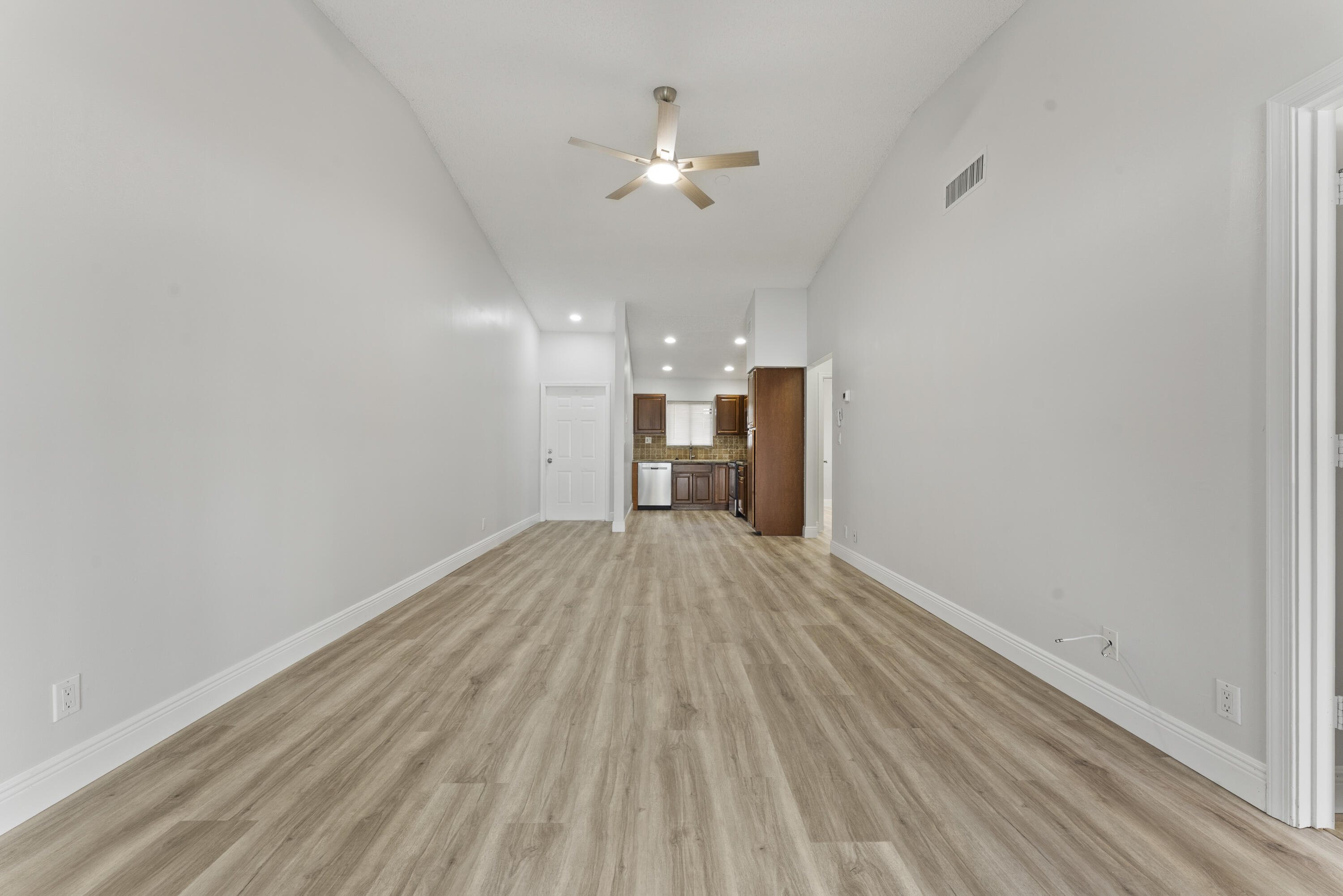LAKE WINDWOOD CONDO - Residential Lease