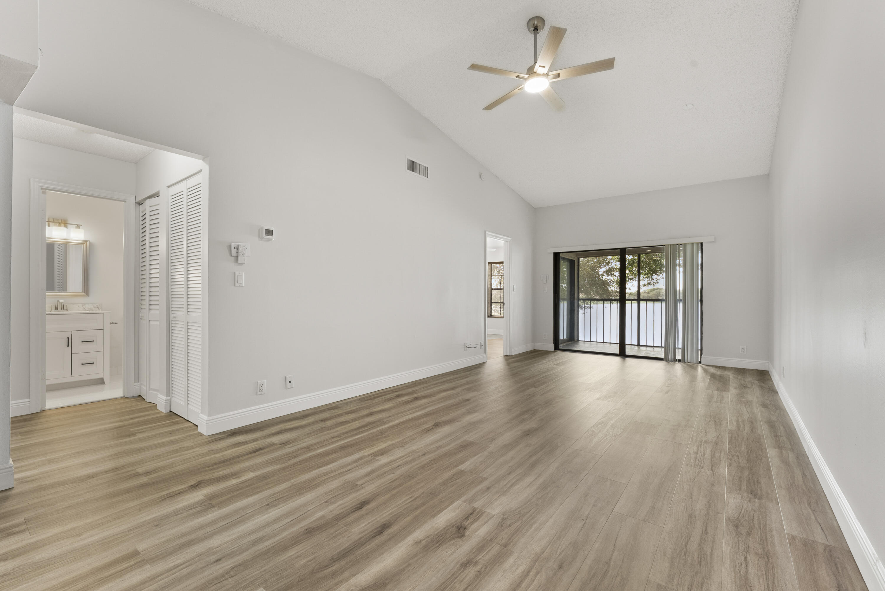 LAKE WINDWOOD CONDO - Residential Lease