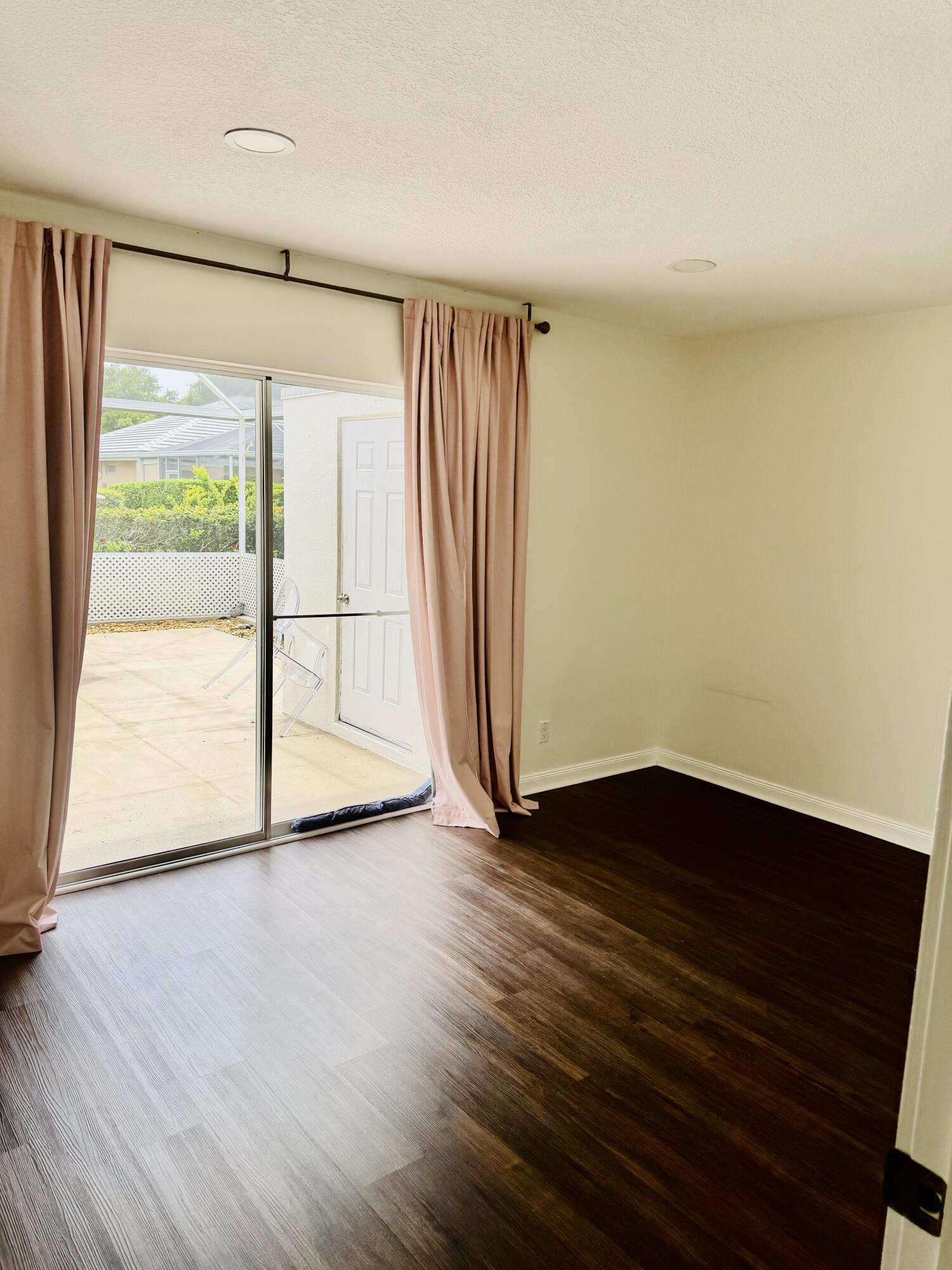 LAKE CATHERINE - Residential Lease
