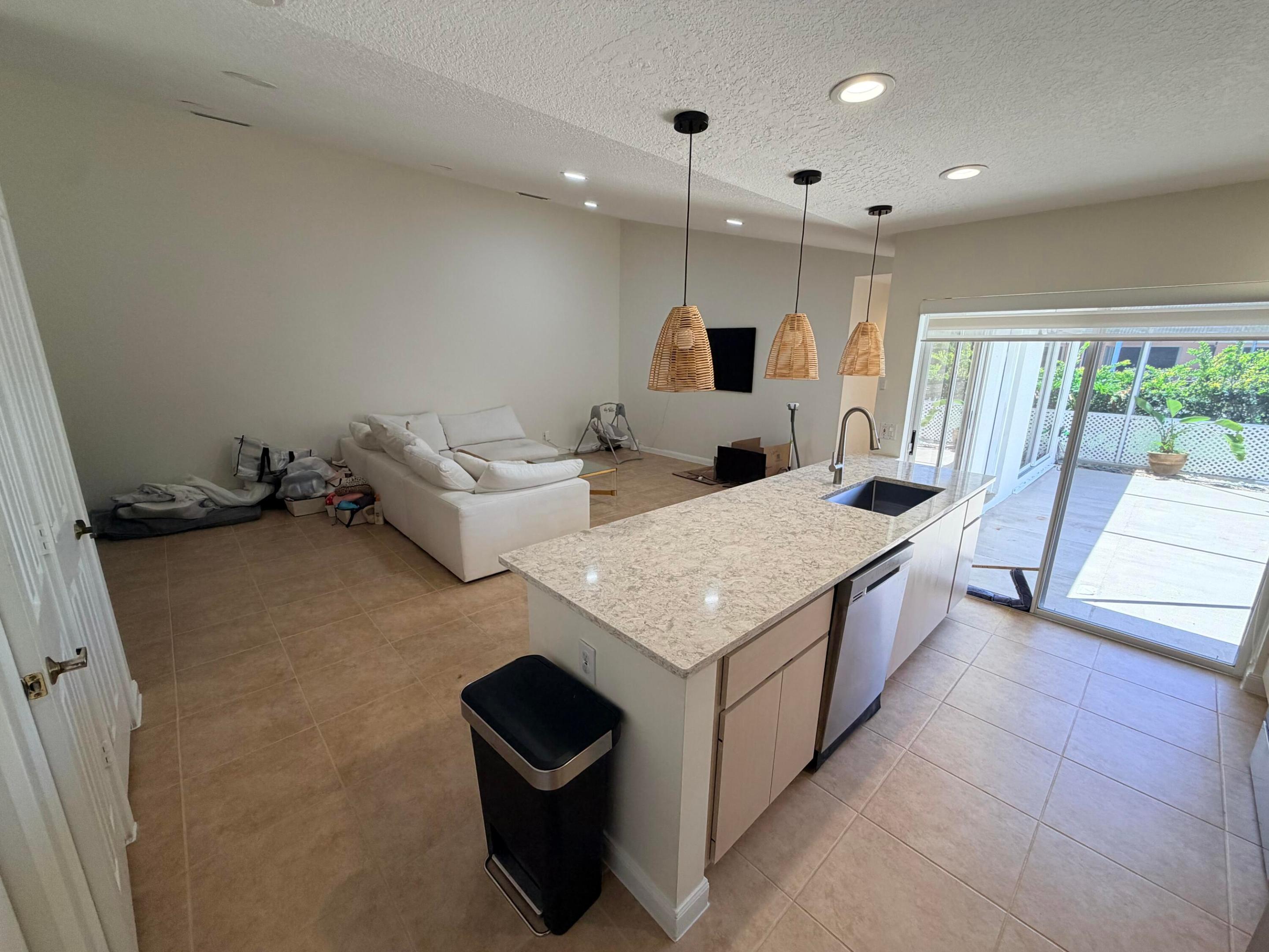 LAKE CATHERINE - Residential Lease