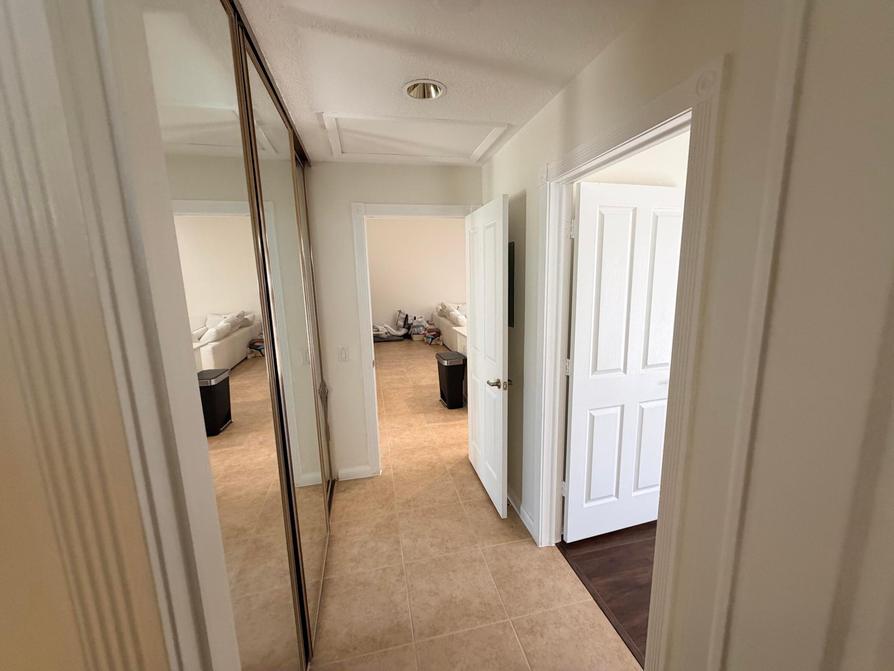 LAKE CATHERINE - Residential Lease