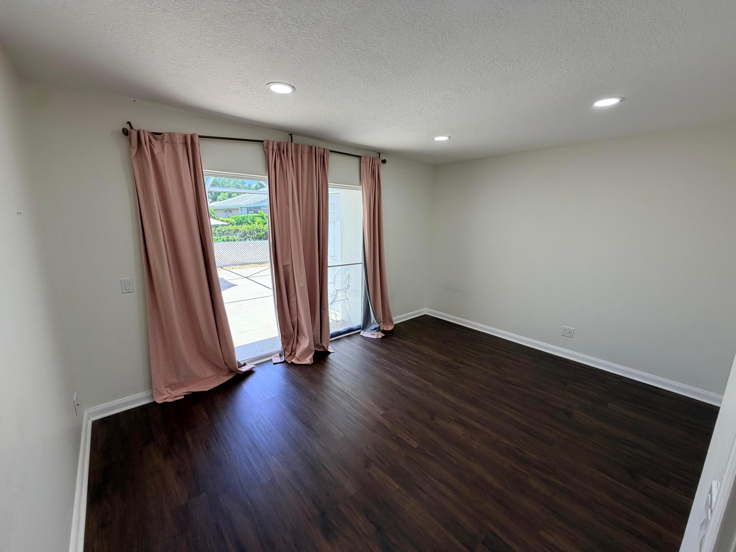 LAKE CATHERINE - Residential Lease