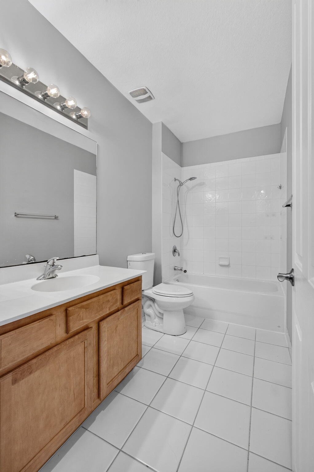 CITYSIDE CONDO - Residential Lease