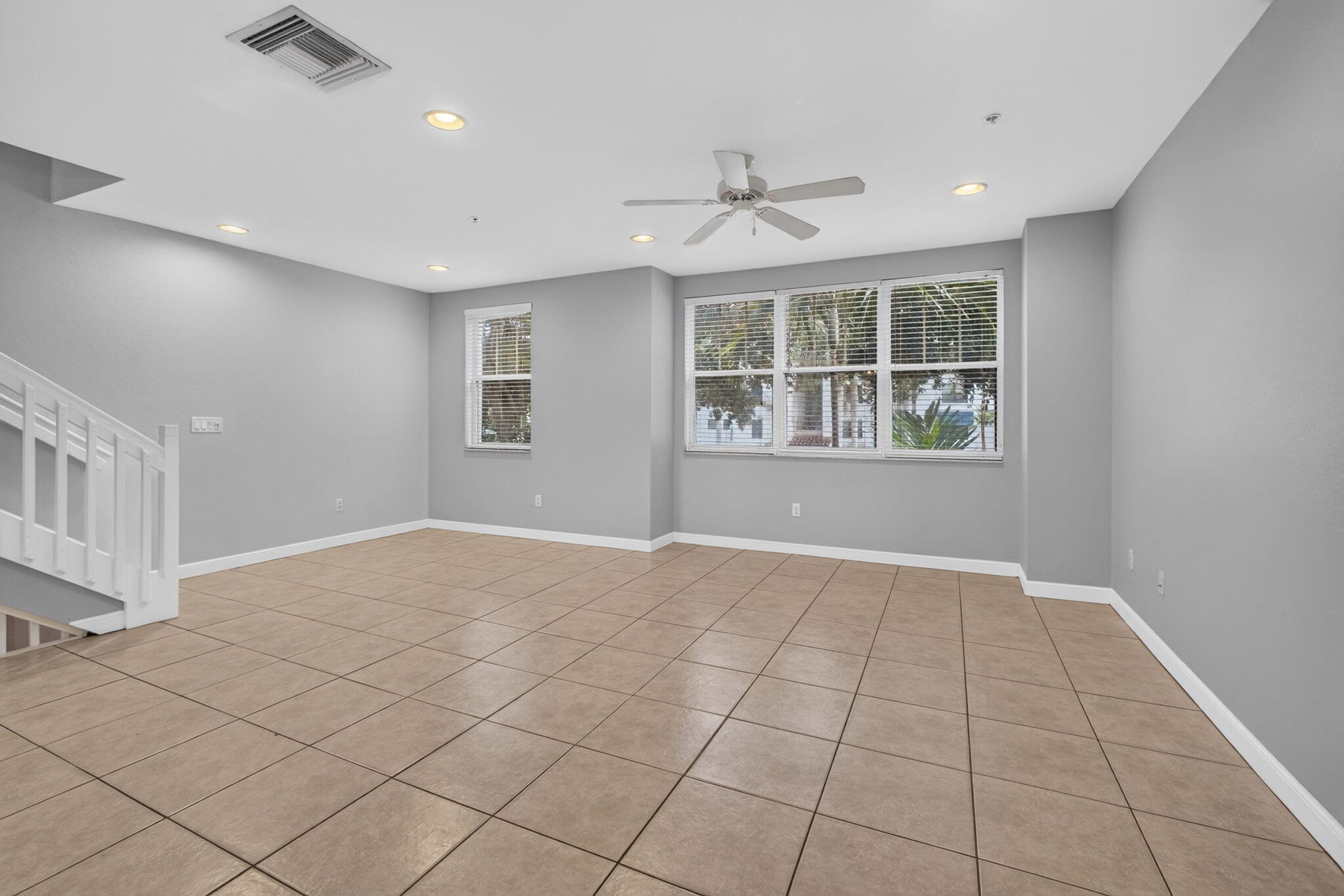 CITYSIDE CONDO - Residential Lease