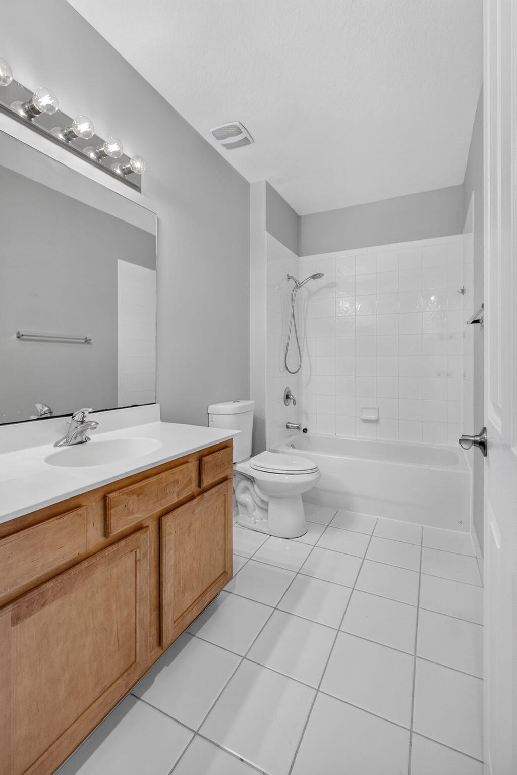 CITYSIDE CONDO - Residential Lease