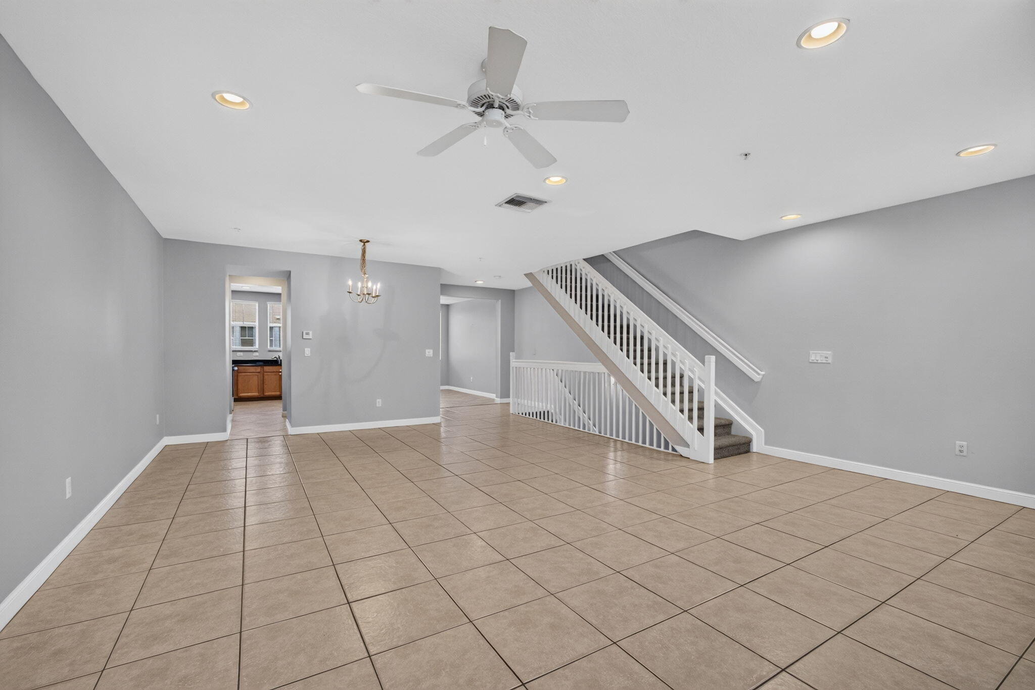 CITYSIDE CONDO - Residential Lease