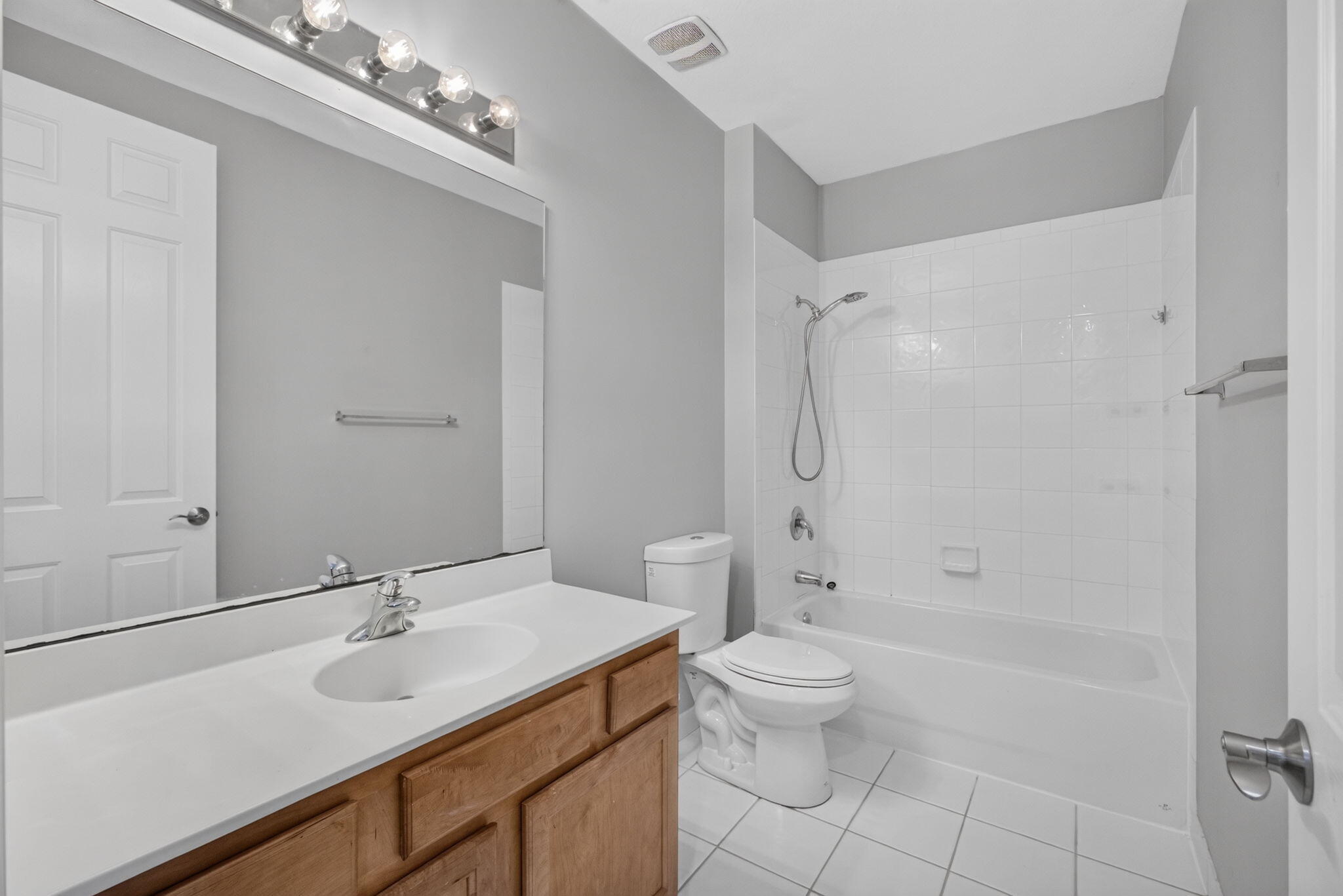 CITYSIDE CONDO - Residential Lease