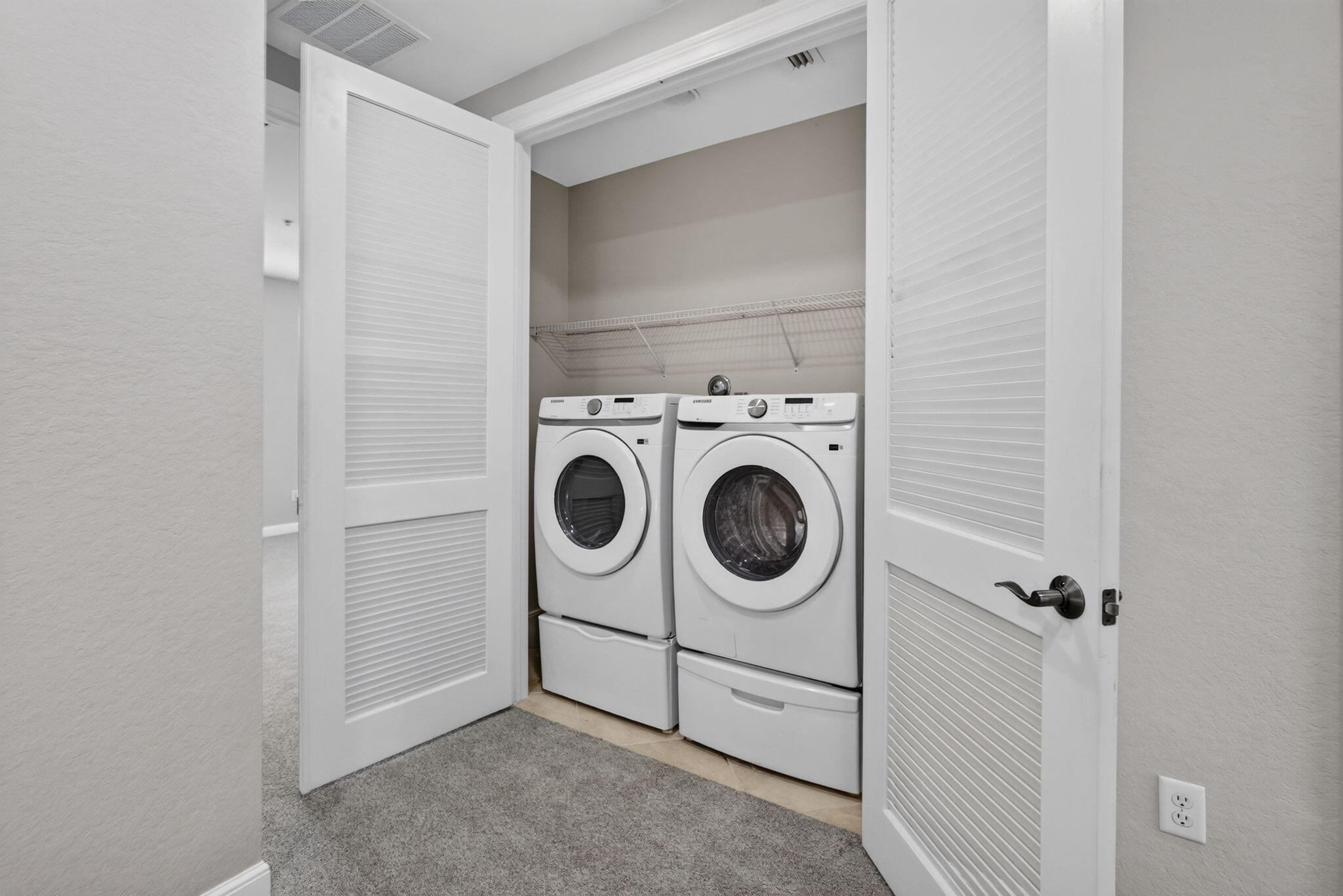CITYSIDE CONDO - Residential Lease