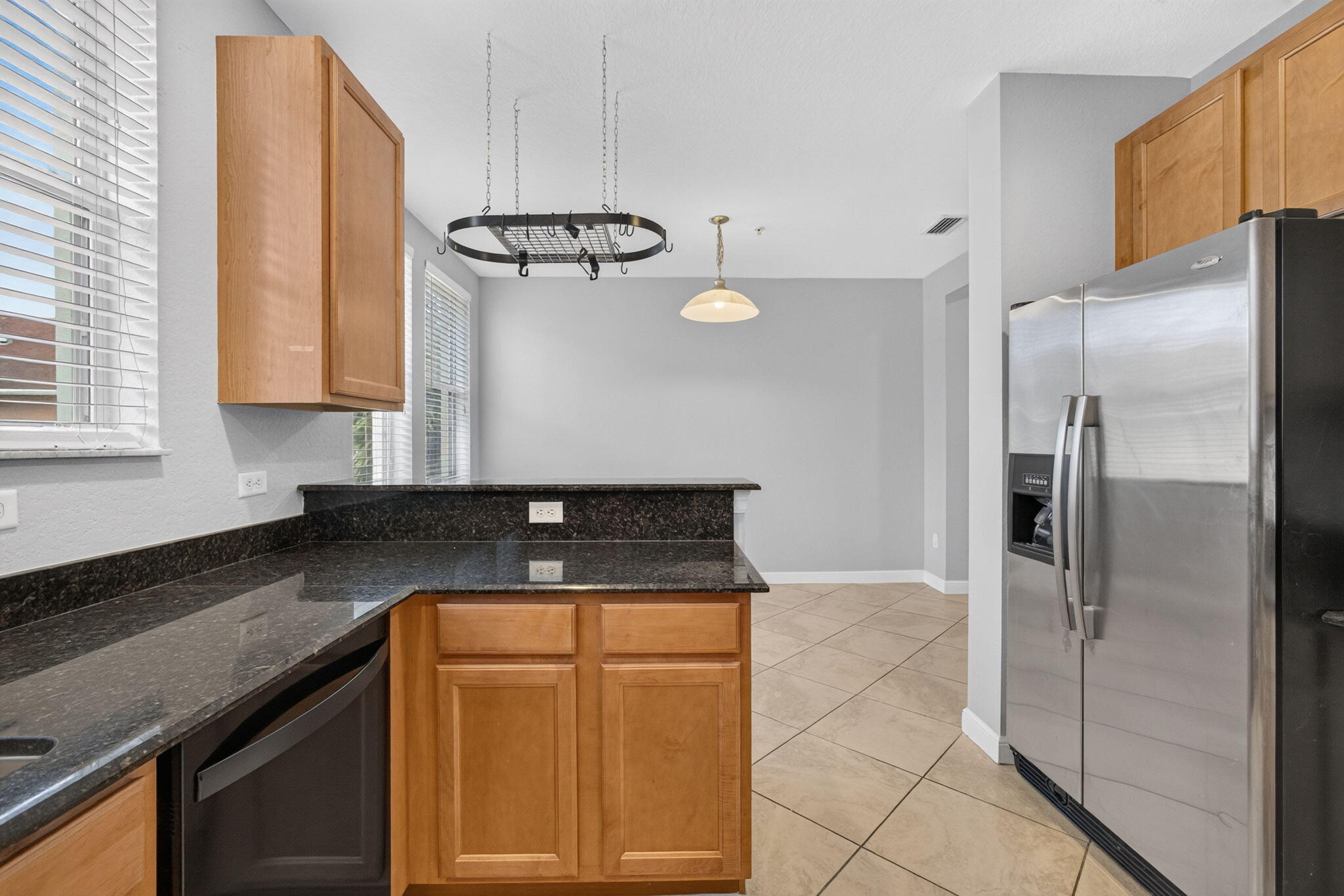 CITYSIDE CONDO - Residential Lease