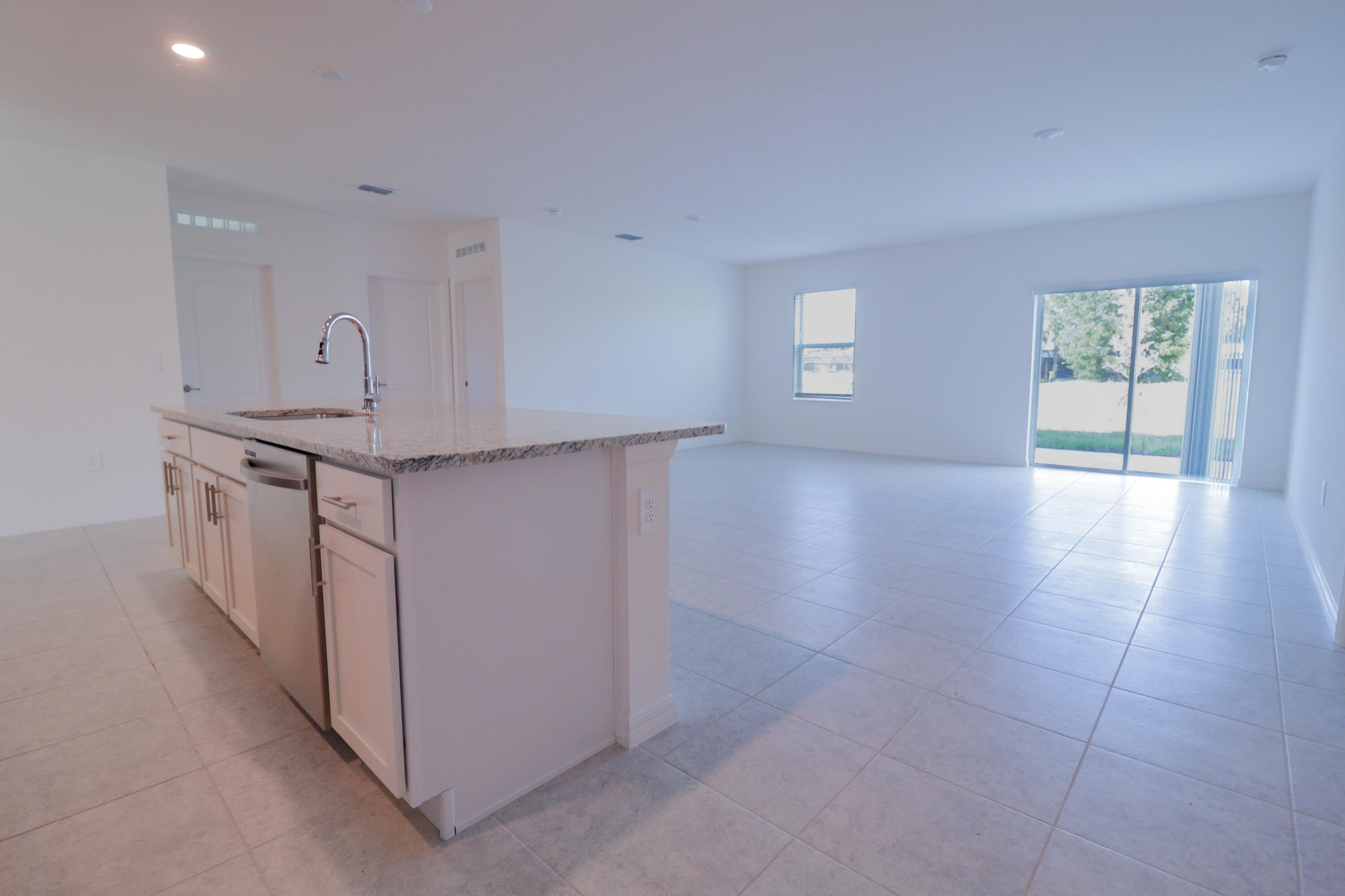 PORT ST LUCIE SECTION 30 - Residential Lease