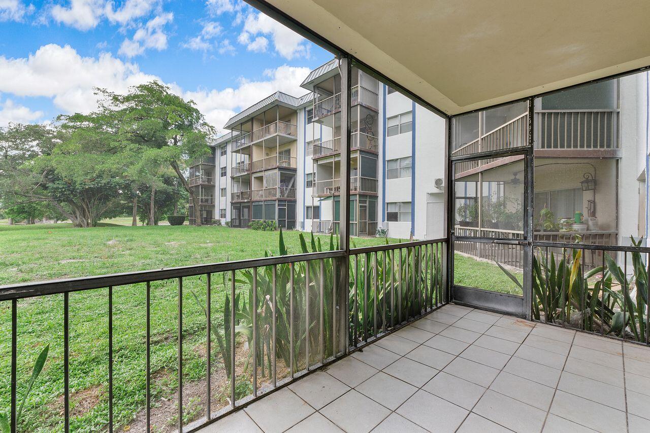 INVERRARY COUNTRY CLUB - Residential
