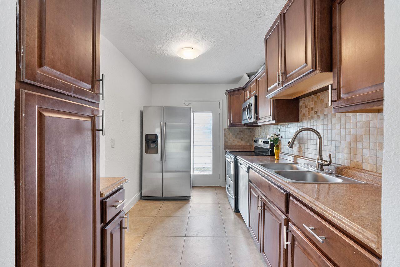 INVERRARY COUNTRY CLUB - Residential