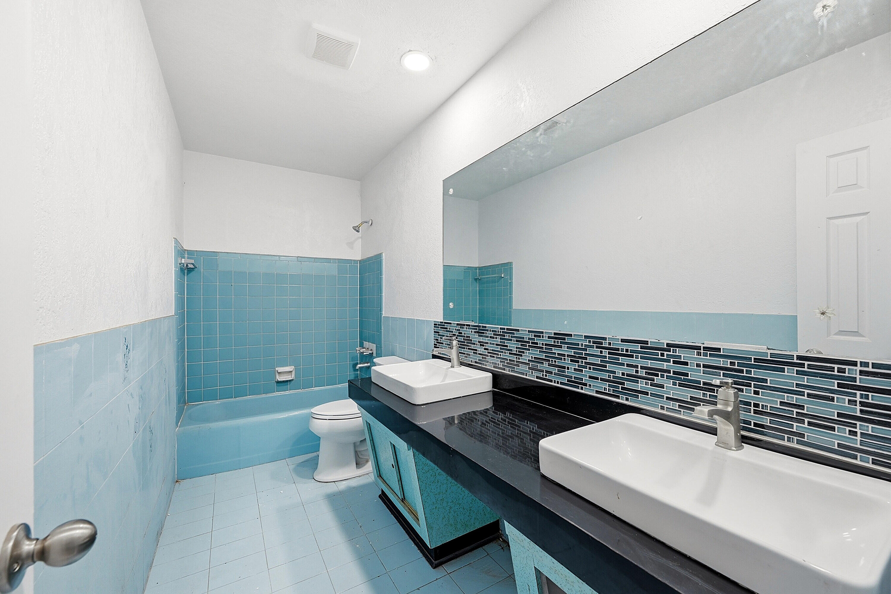 LAUDERDALE LAKES WEST GATE SEC 1 - Residential