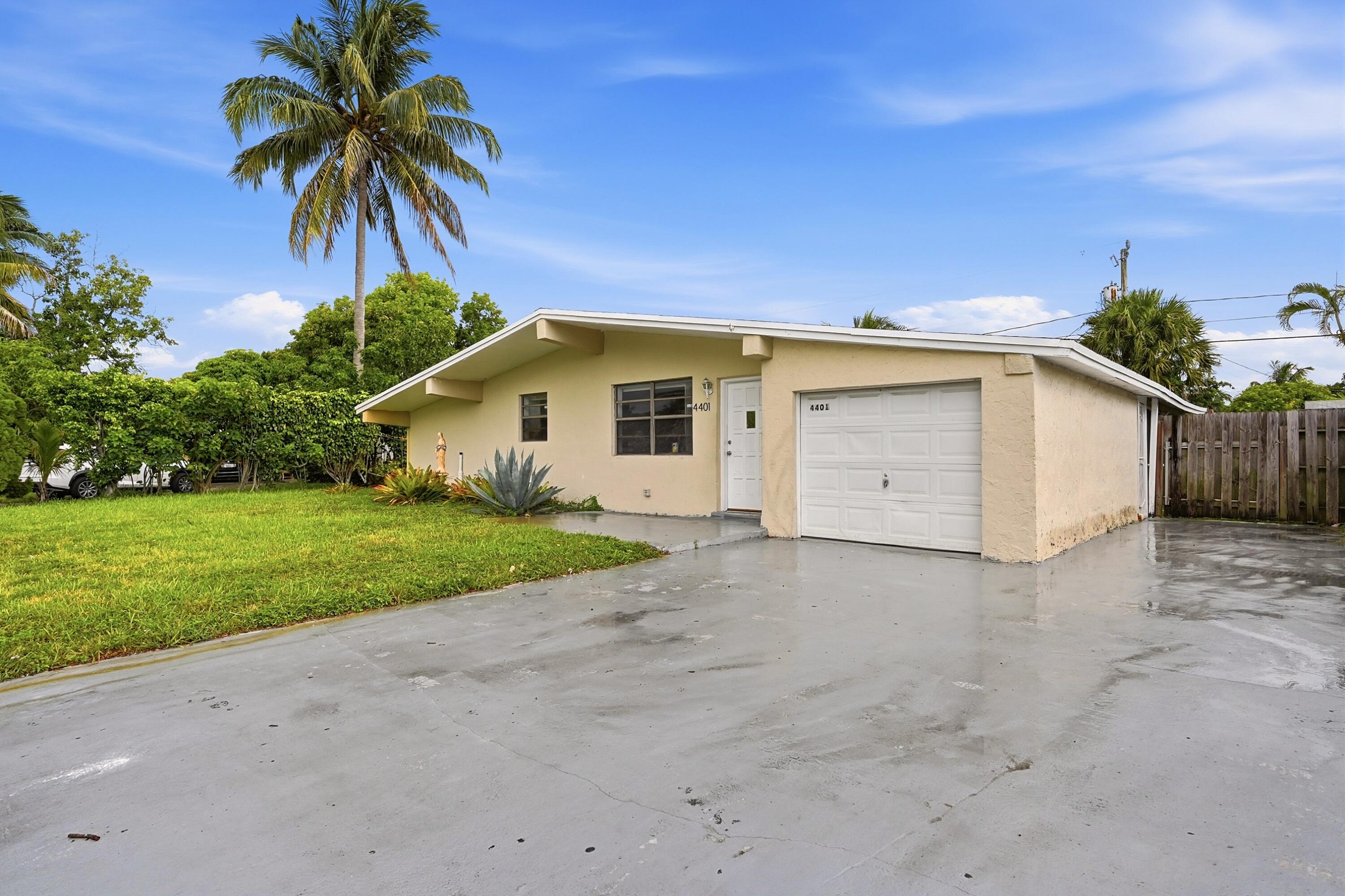 LAUDERDALE LAKES WEST GATE SEC 1 - Residential