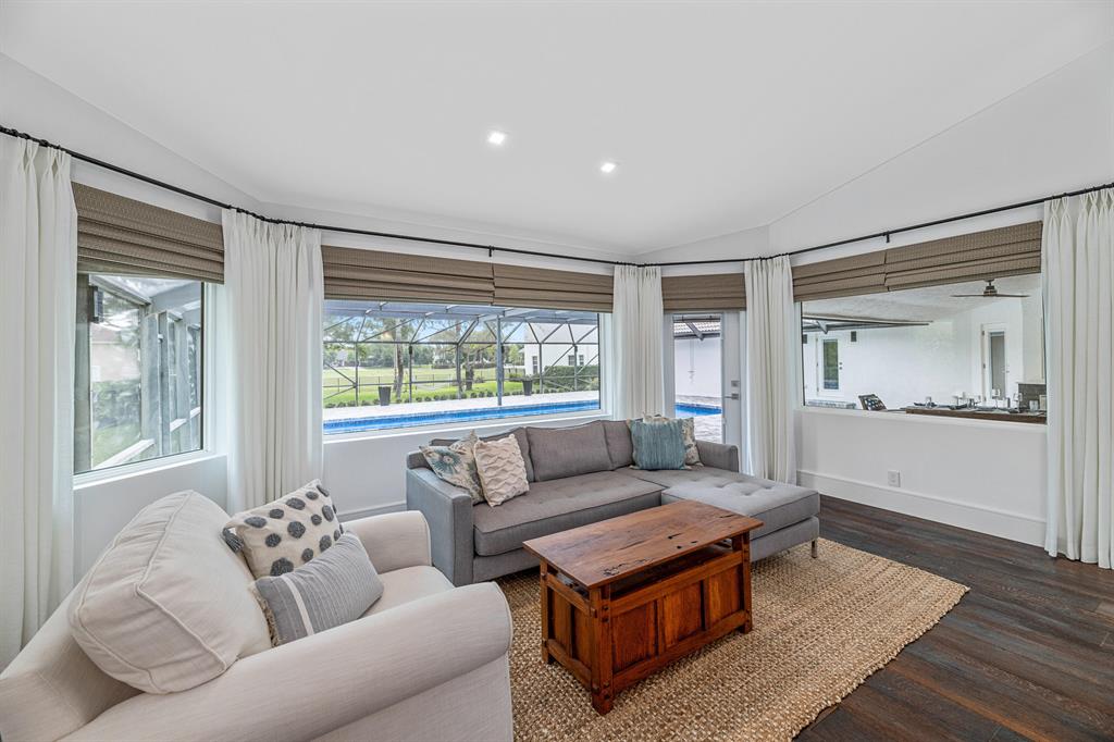 WELLINGTON AERO CLUB OF THE LANDINGS AT WELLINGTON - Residential