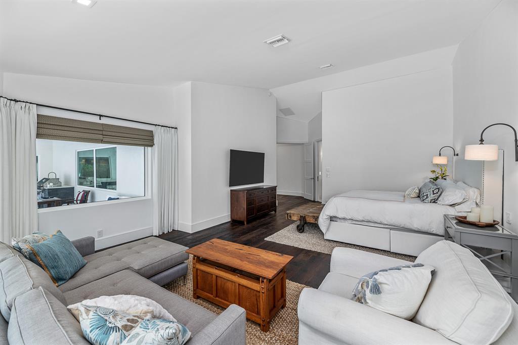 WELLINGTON AERO CLUB OF THE LANDINGS AT WELLINGTON - Residential