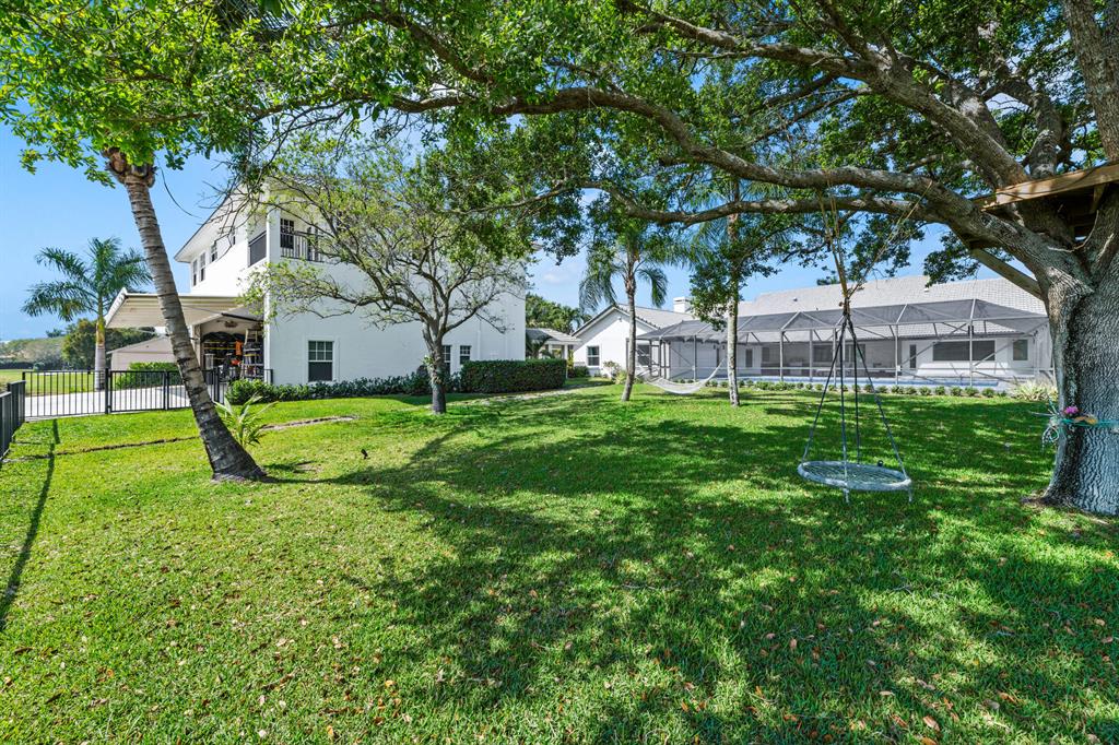 WELLINGTON AERO CLUB OF THE LANDINGS AT WELLINGTON - Residential