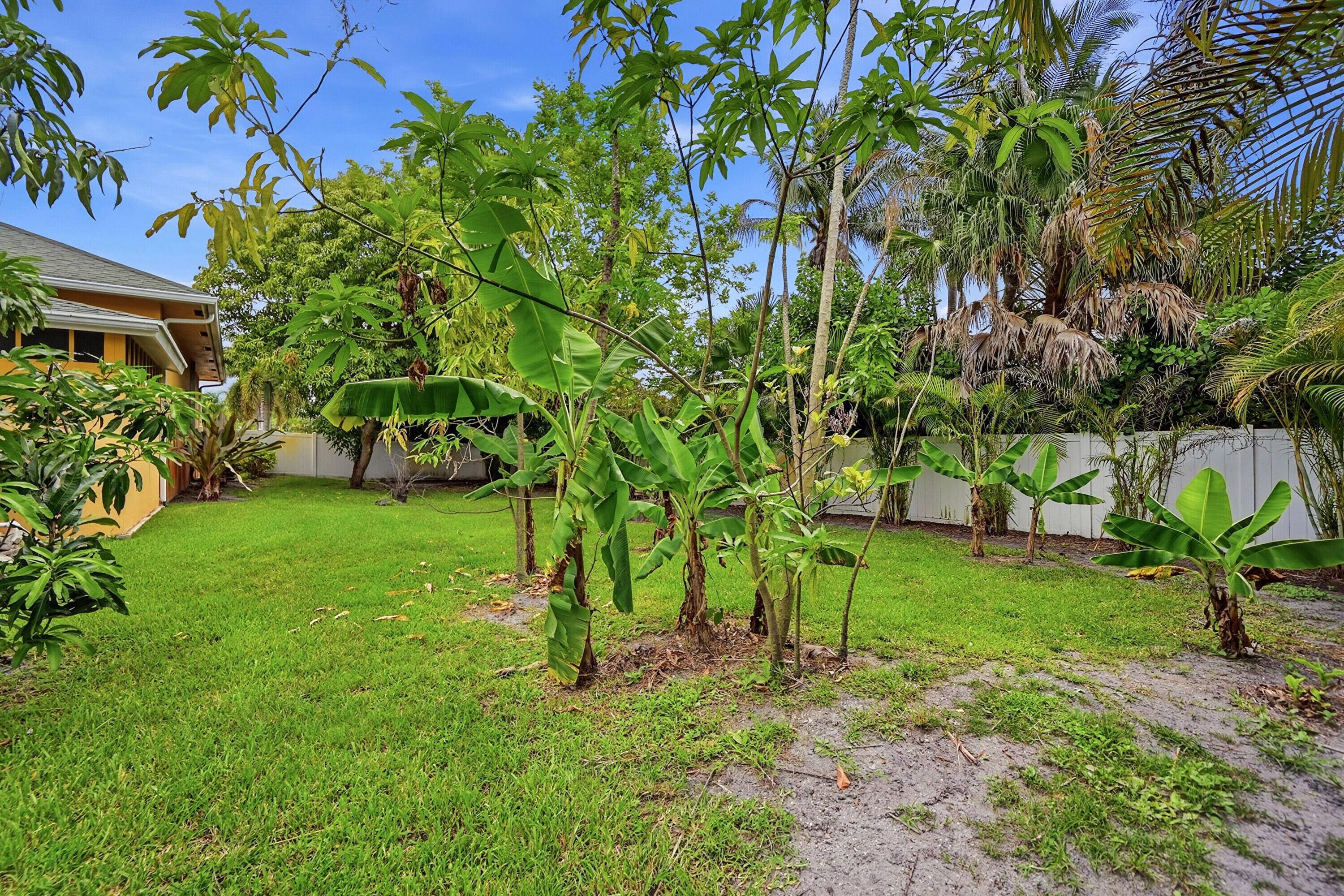 LOXAHATCHEE - Residential