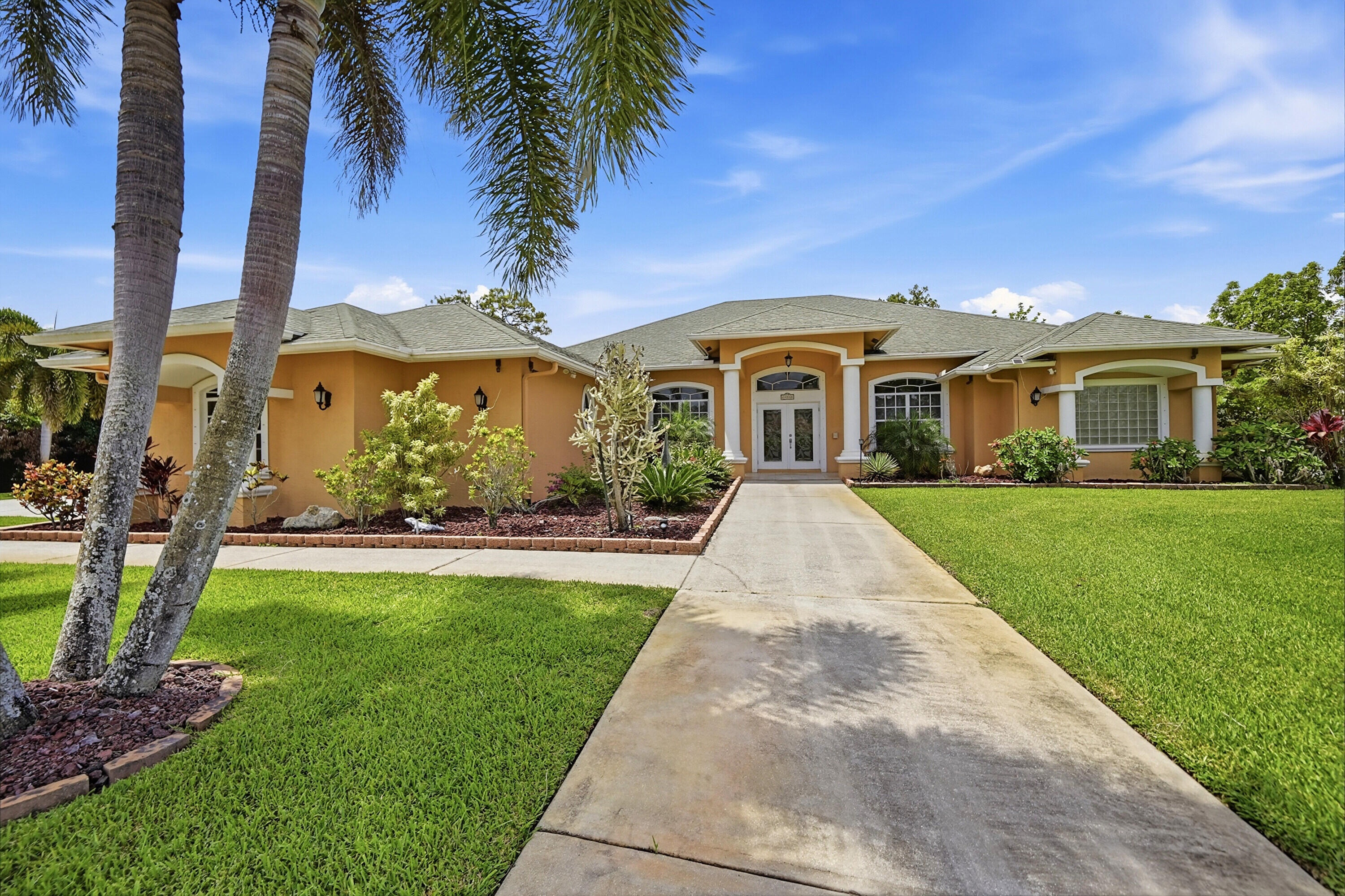 LOXAHATCHEE - Residential