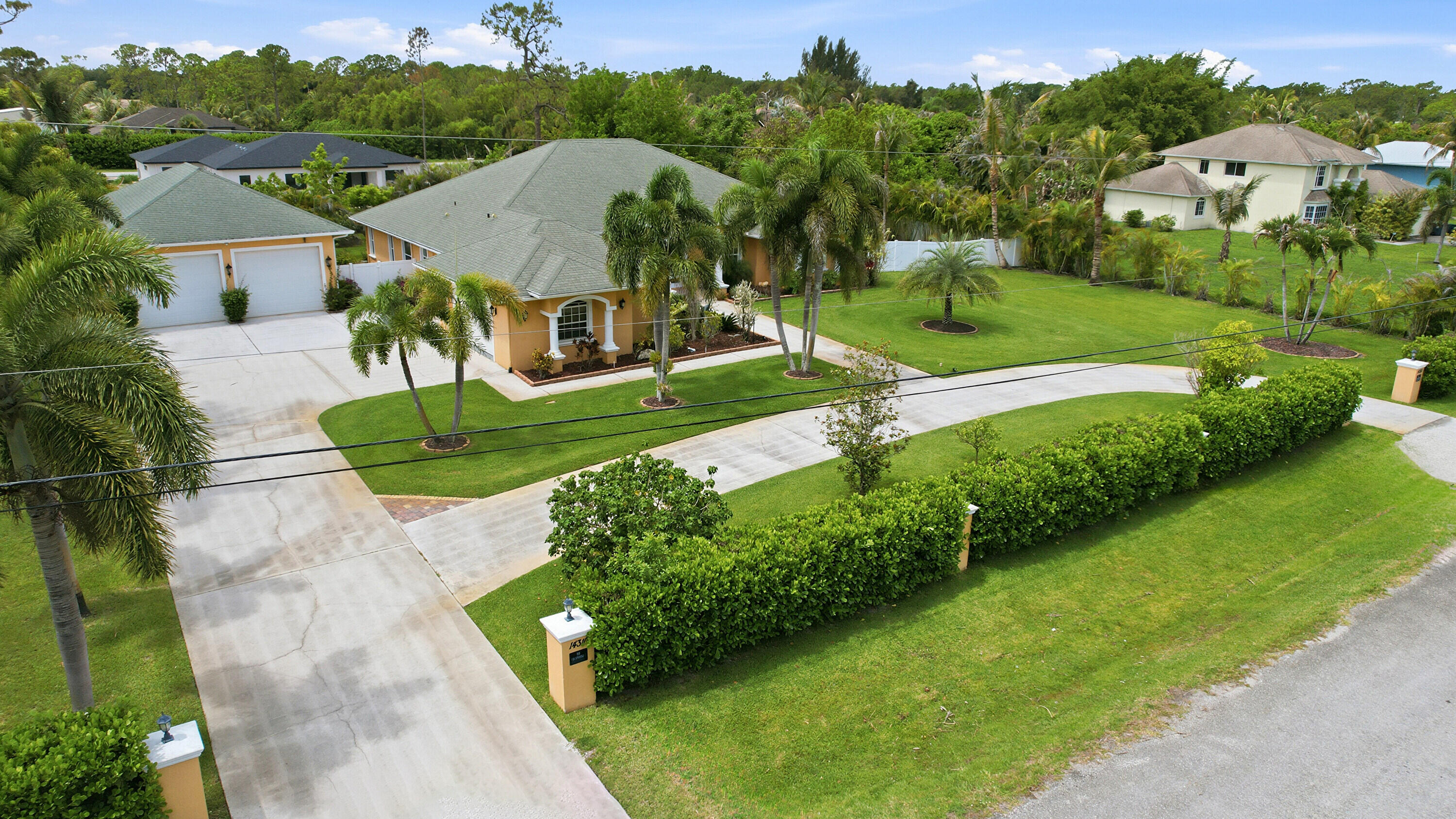 LOXAHATCHEE - Residential
