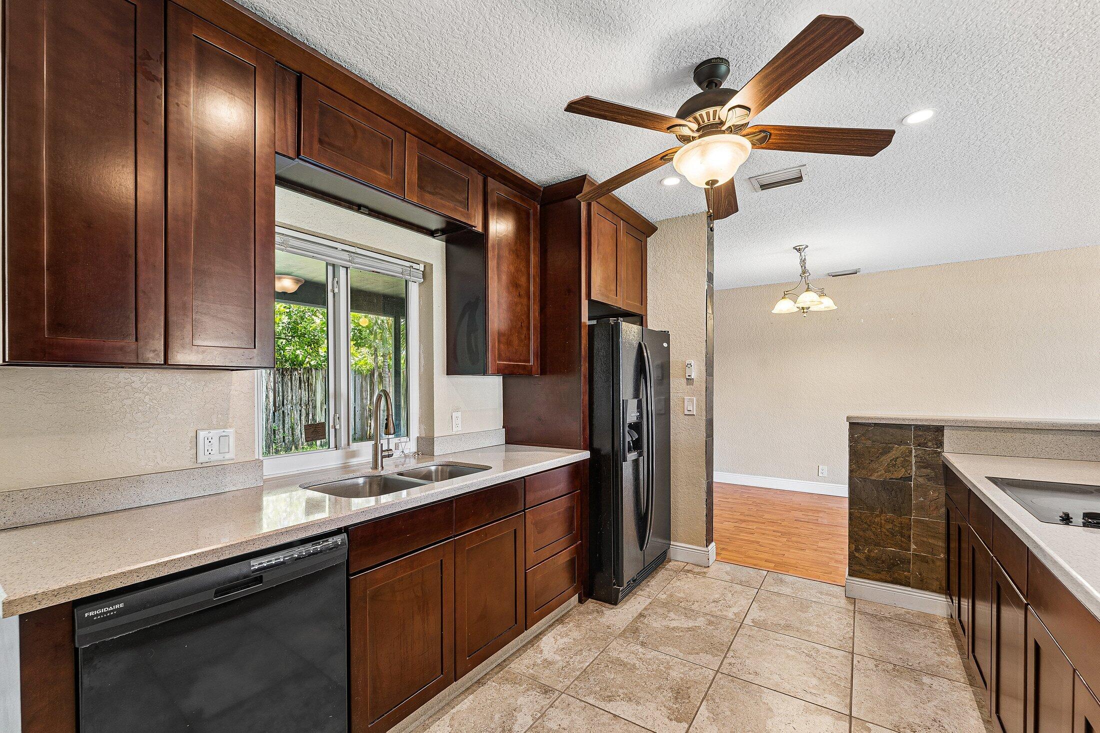 BONITA PARK - Residential