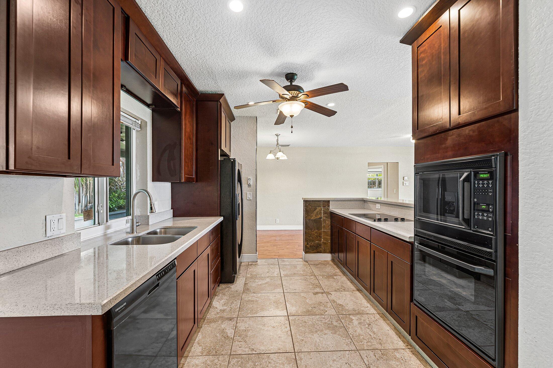 BONITA PARK - Residential