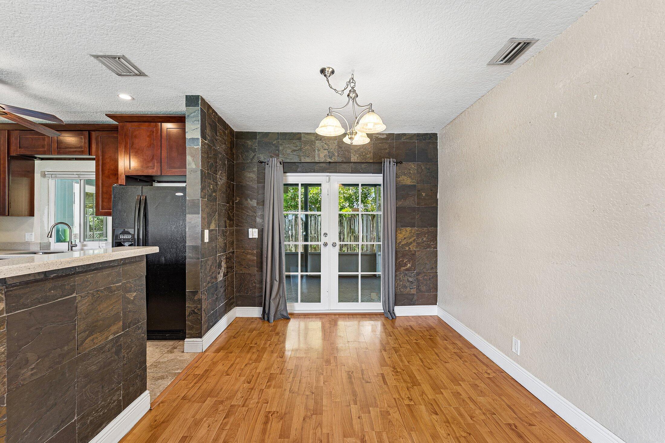 BONITA PARK - Residential