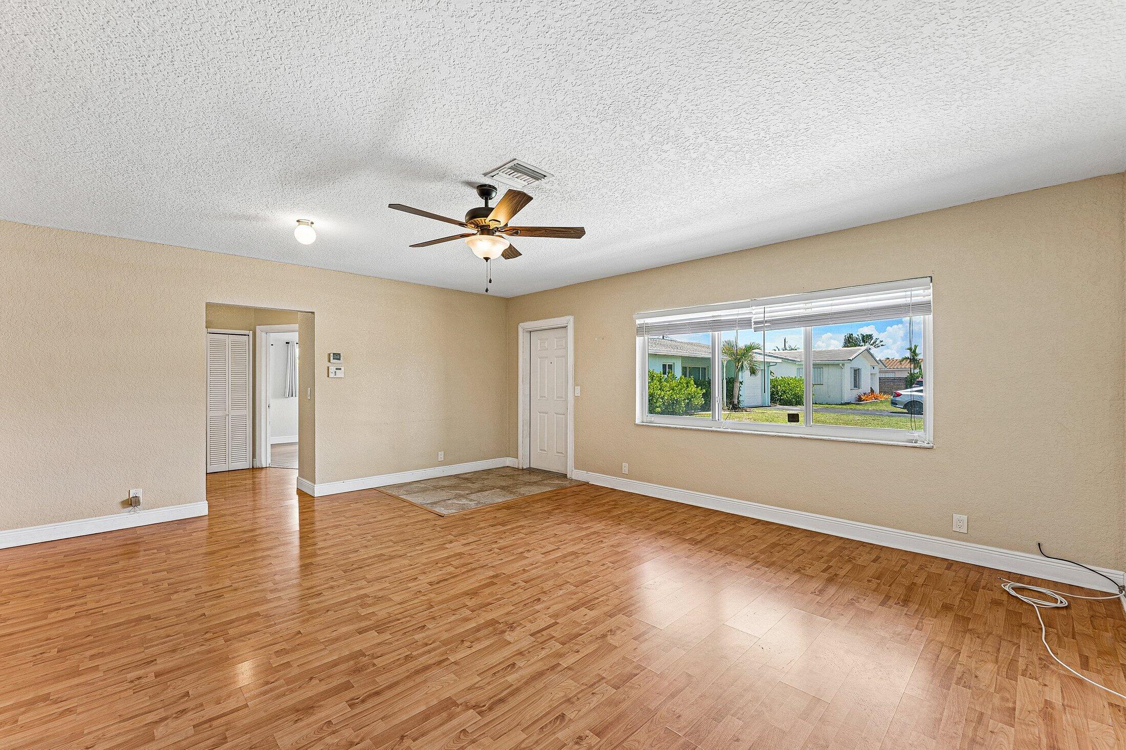 BONITA PARK - Residential