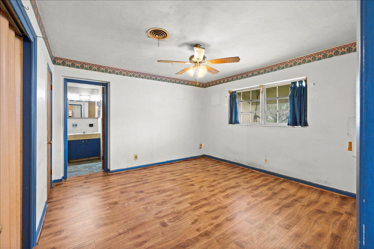 LYONS PARK FIRST ADD - Residential