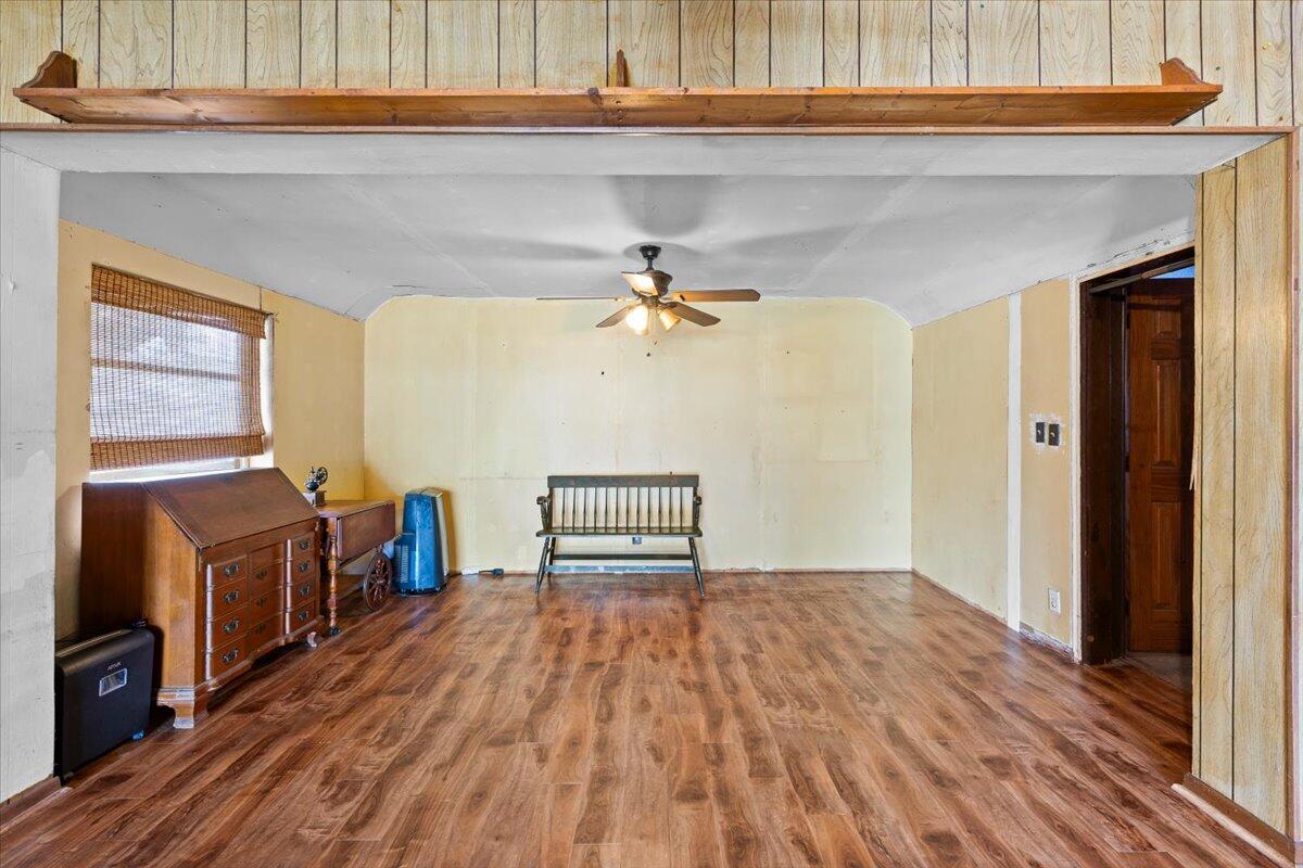 LYONS PARK FIRST ADD - Residential