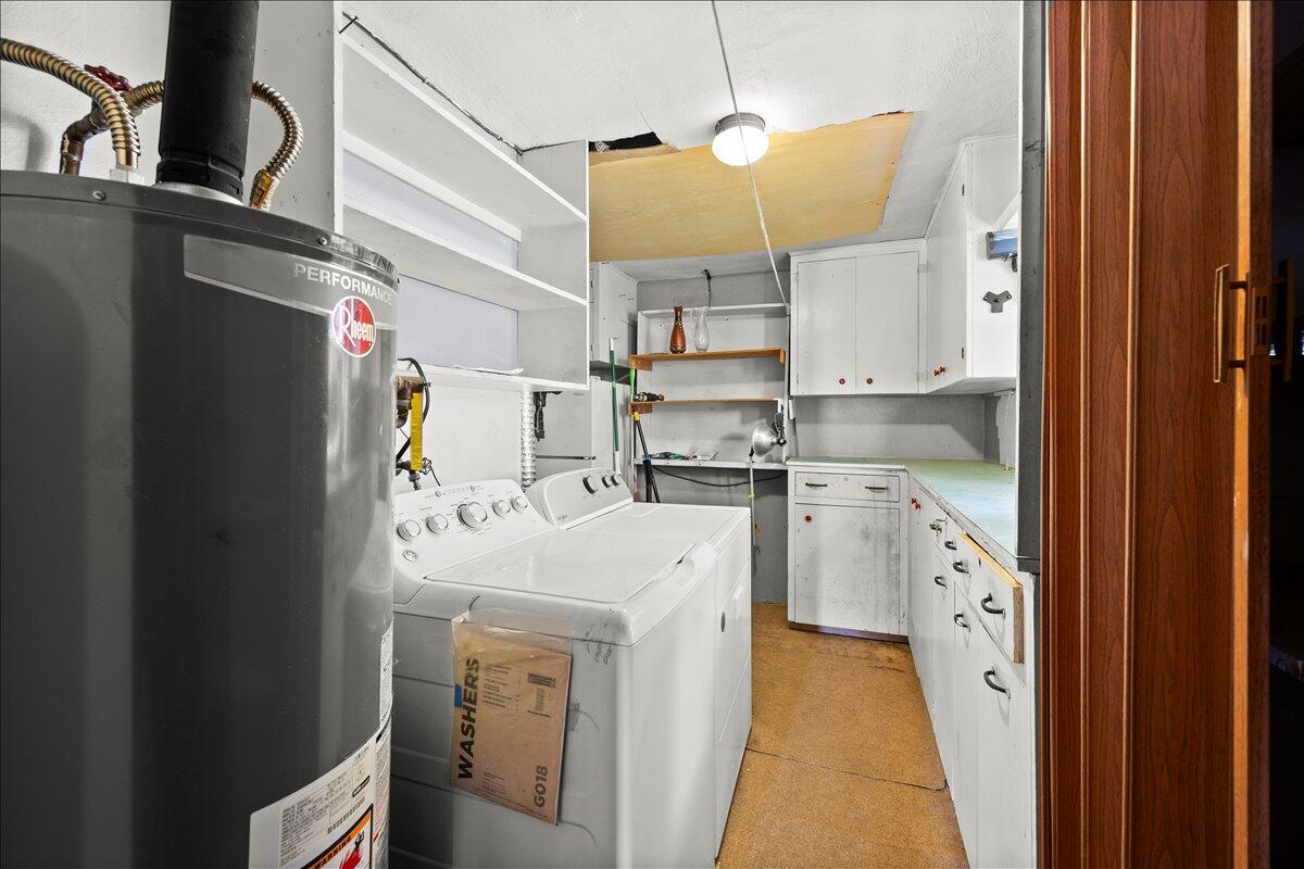 LYONS PARK FIRST ADD - Residential