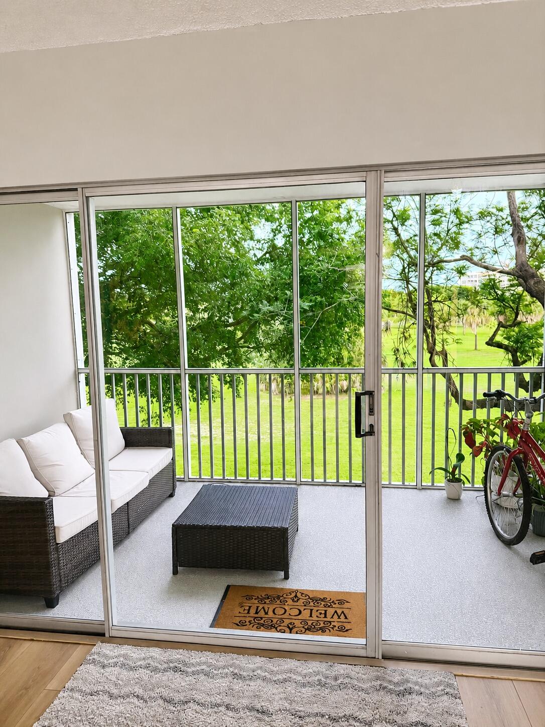 No 1 Palm-Aire Country Cl - Residential Lease