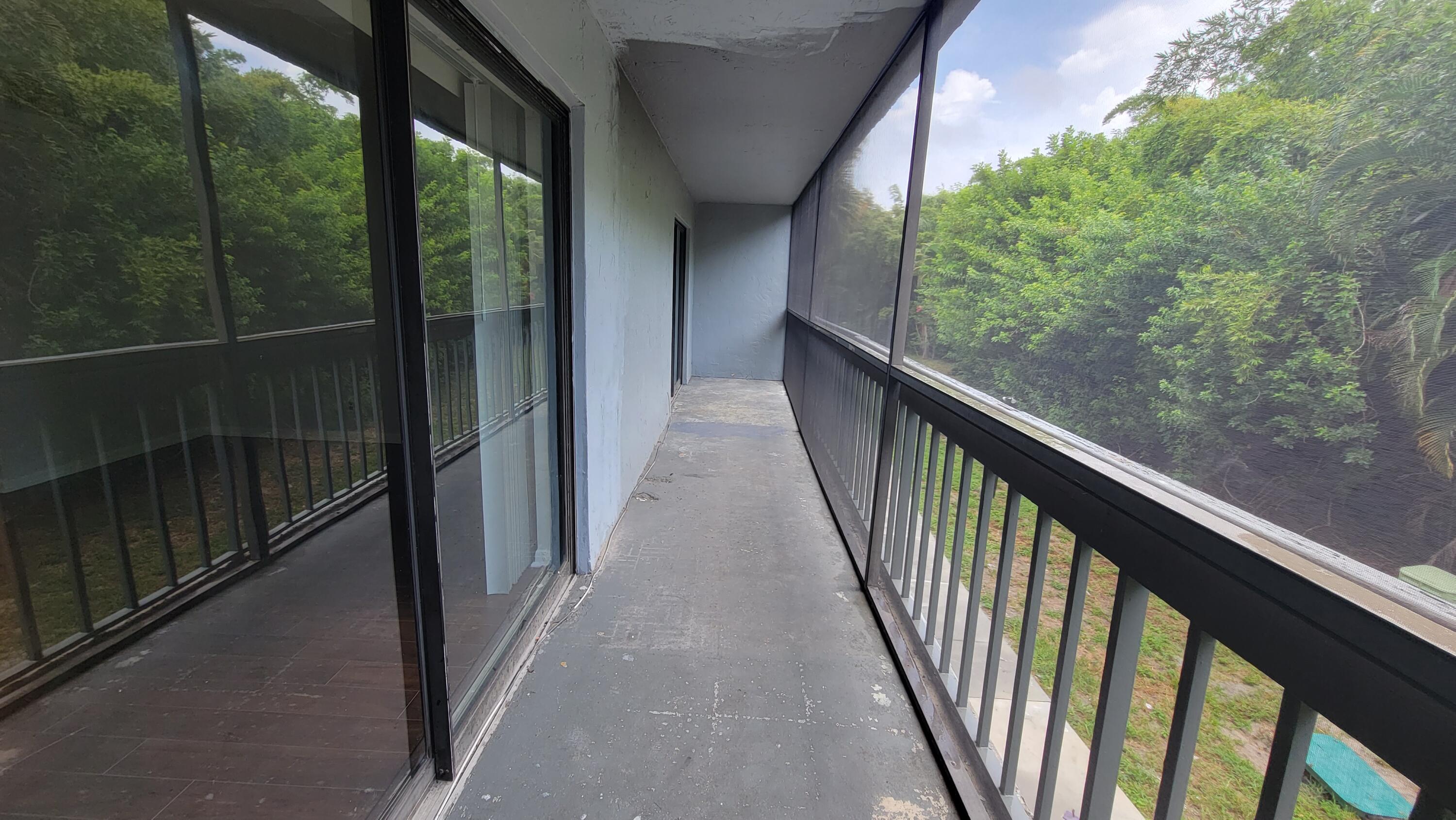 PRESIDENTIAL GOLFVIEW CONDO - Residential