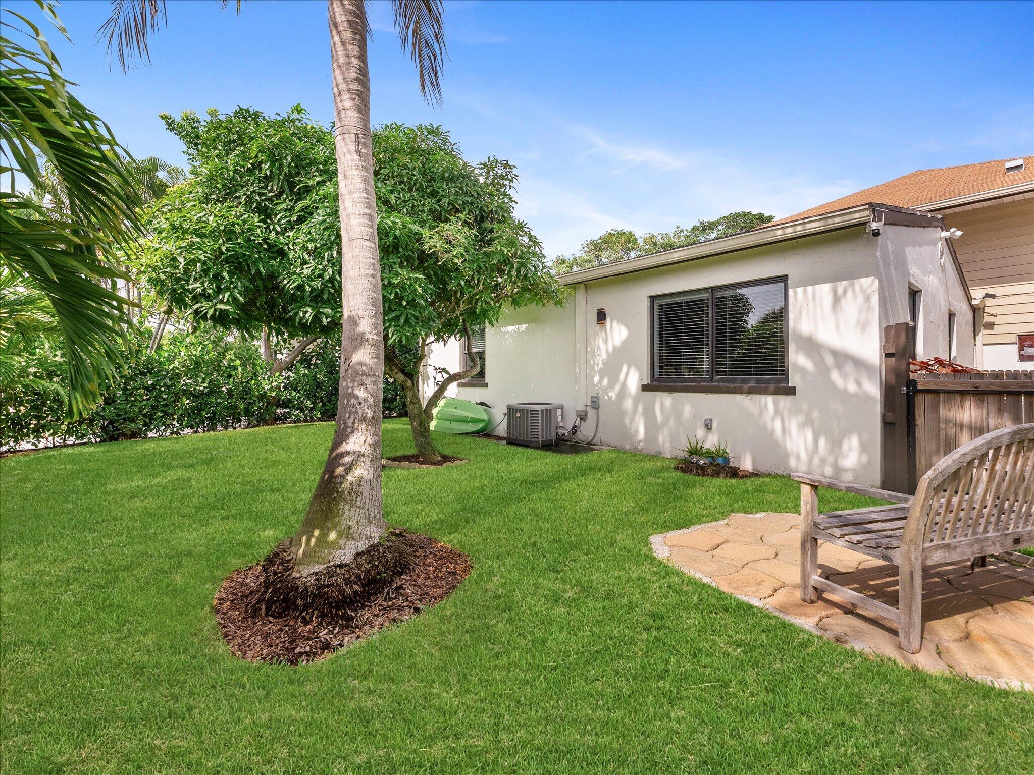 LAKE WORTH TOWN OF - Residential