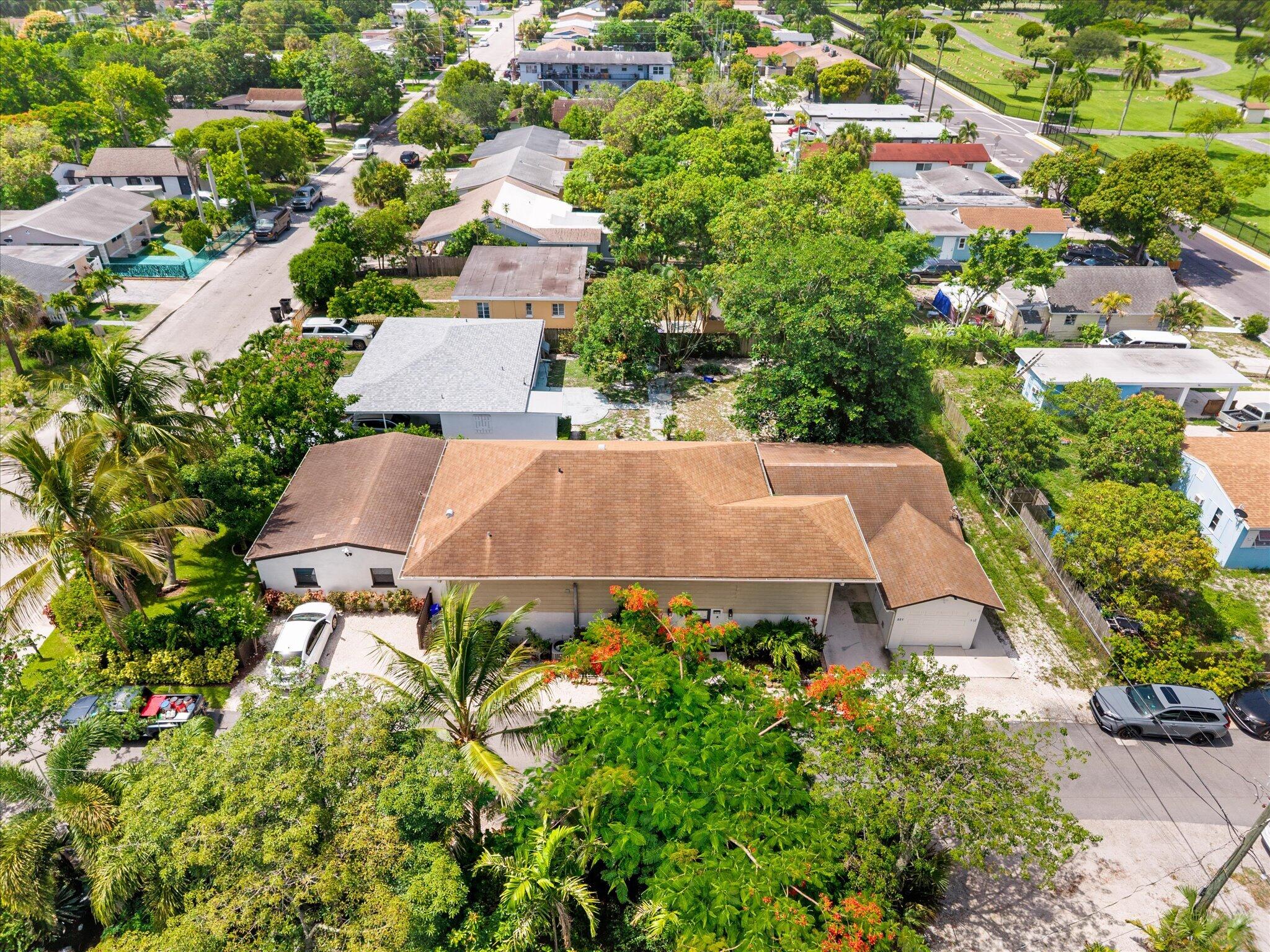 LAKE WORTH TOWN OF - Residential